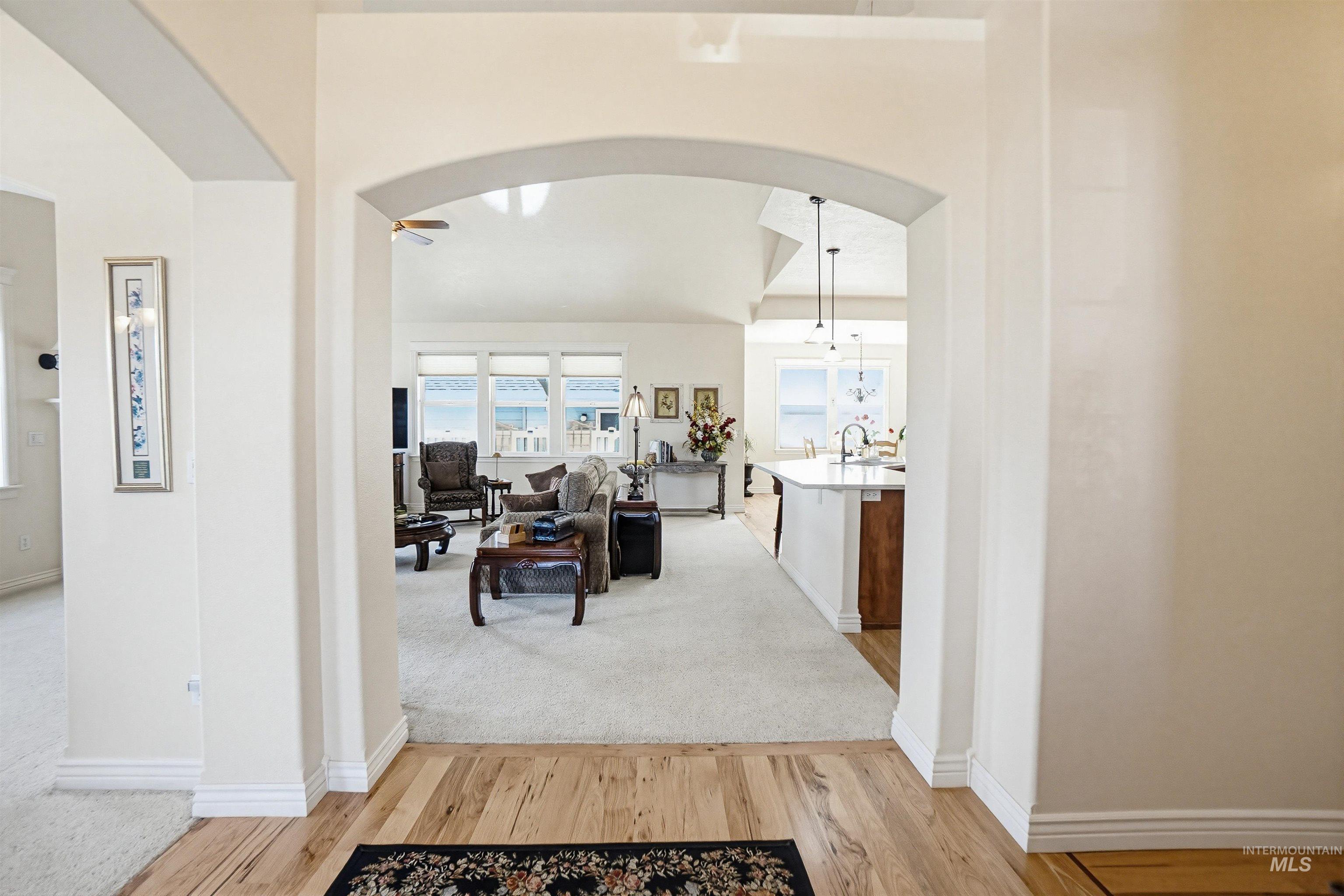 9865 W Blackpool, Star, Idaho 83369, 3 Bedrooms, 2 Bathrooms, Residential For Sale, Price $549,000, 98976815