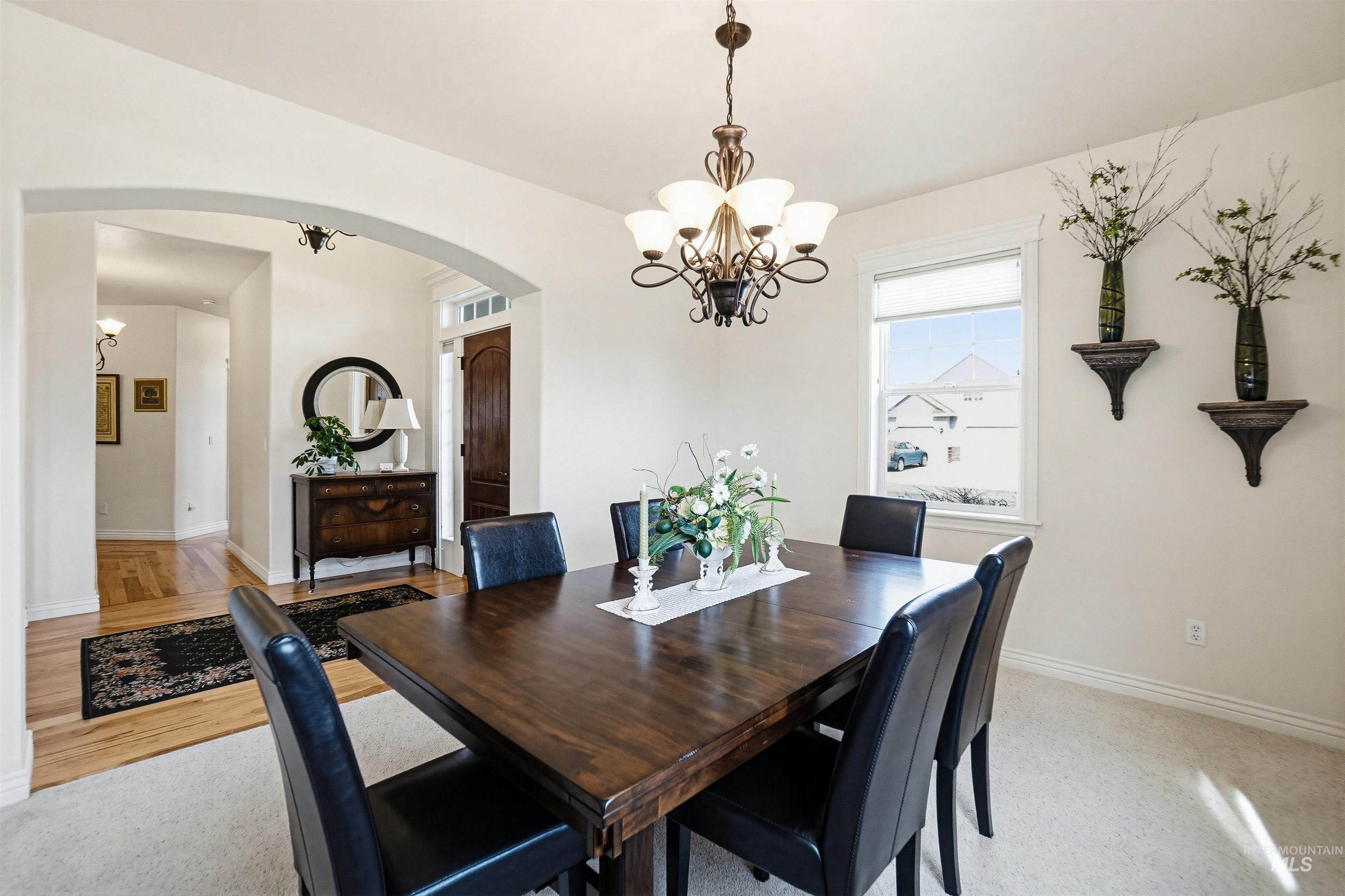 9865 W Blackpool, Star, Idaho 83369, 3 Bedrooms, 2 Bathrooms, Residential For Sale, Price $549,000, 98976815