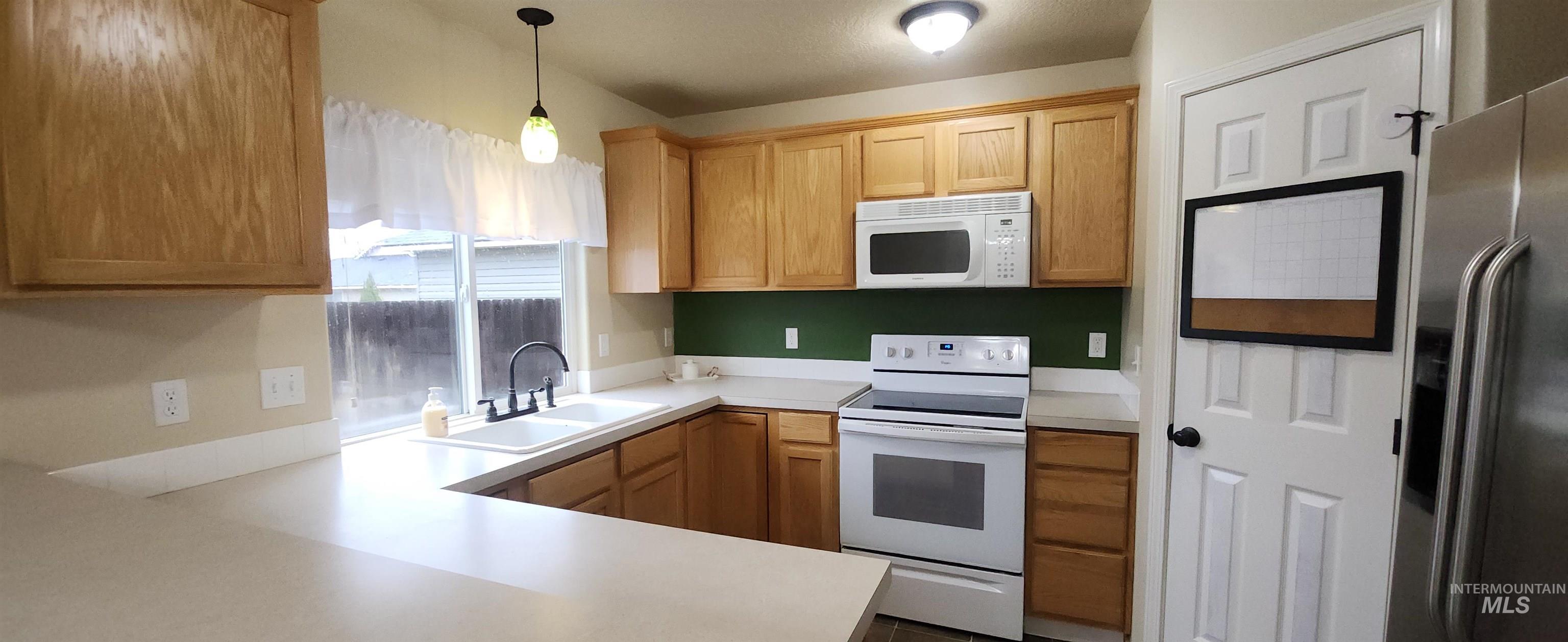 11652 Quincy St, Caldwell, Idaho 83605, 4 Bedrooms, 2.5 Bathrooms, Residential For Sale, Price $385,000, 98976818