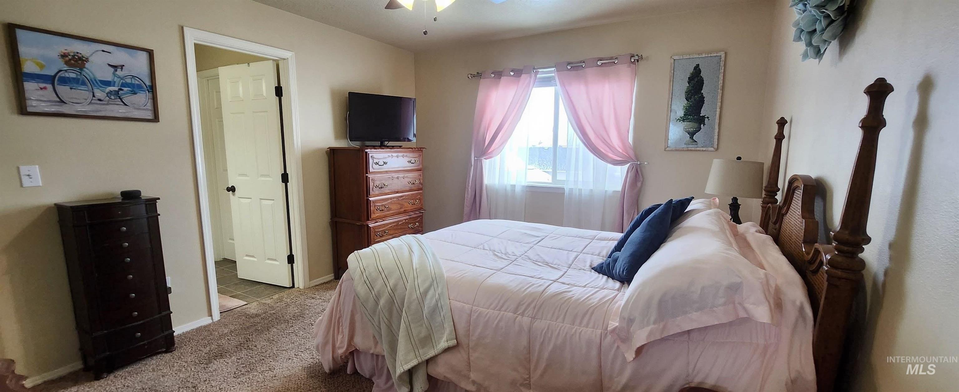 11652 Quincy St, Caldwell, Idaho 83605, 4 Bedrooms, 2.5 Bathrooms, Residential For Sale, Price $385,000, 98976818