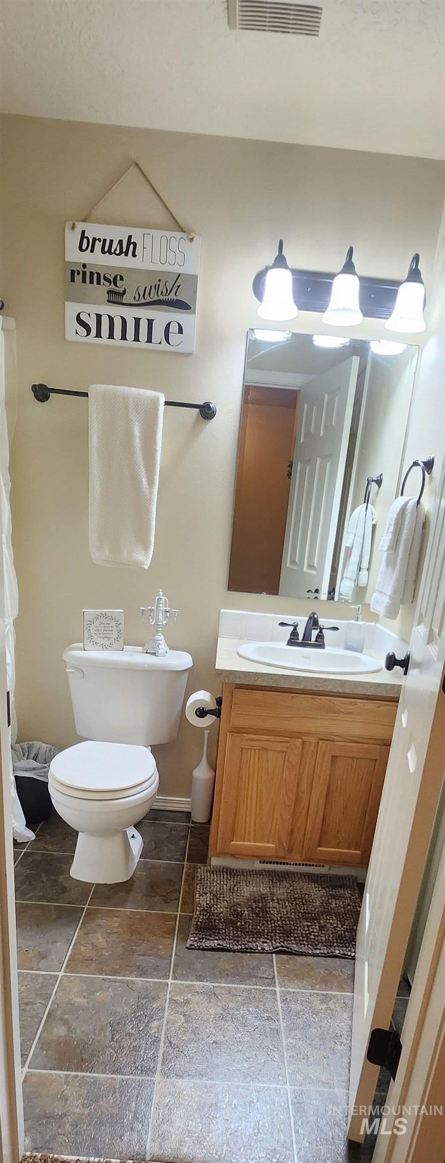 11652 Quincy St, Caldwell, Idaho 83605, 4 Bedrooms, 2.5 Bathrooms, Residential For Sale, Price $385,000, 98976818