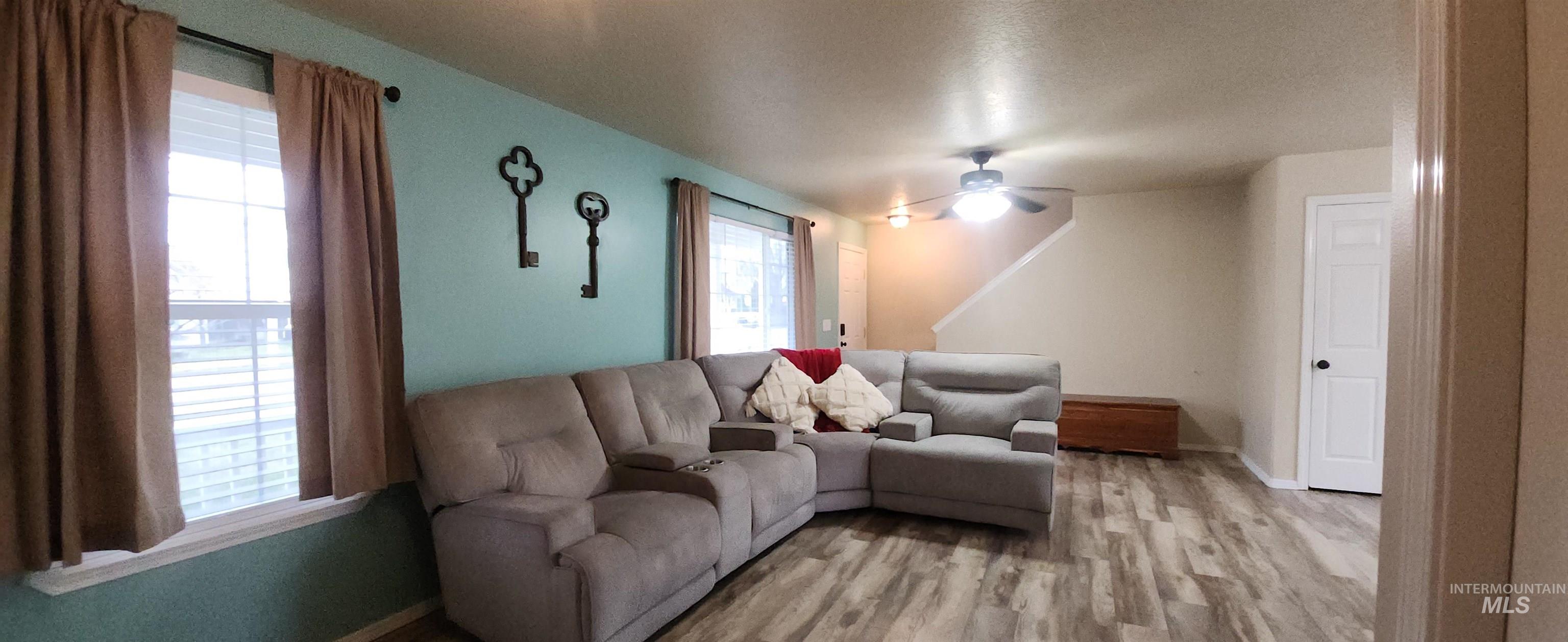 11652 Quincy St, Caldwell, Idaho 83605, 4 Bedrooms, 2.5 Bathrooms, Residential For Sale, Price $385,000, 98976818