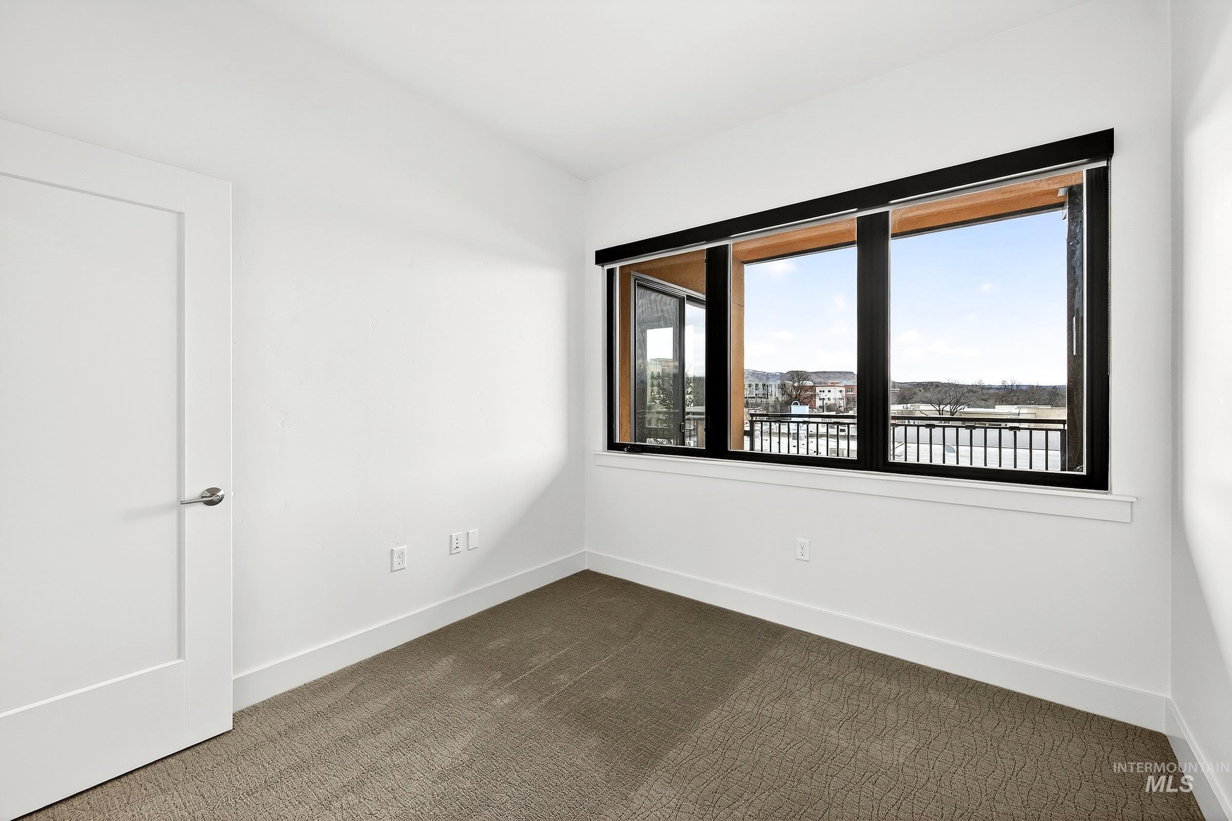 611 S 8th Street, Boise, Idaho 83702, 2 Bedrooms, 2 Bathrooms, Residential For Sale, Price $699,500, 98976819