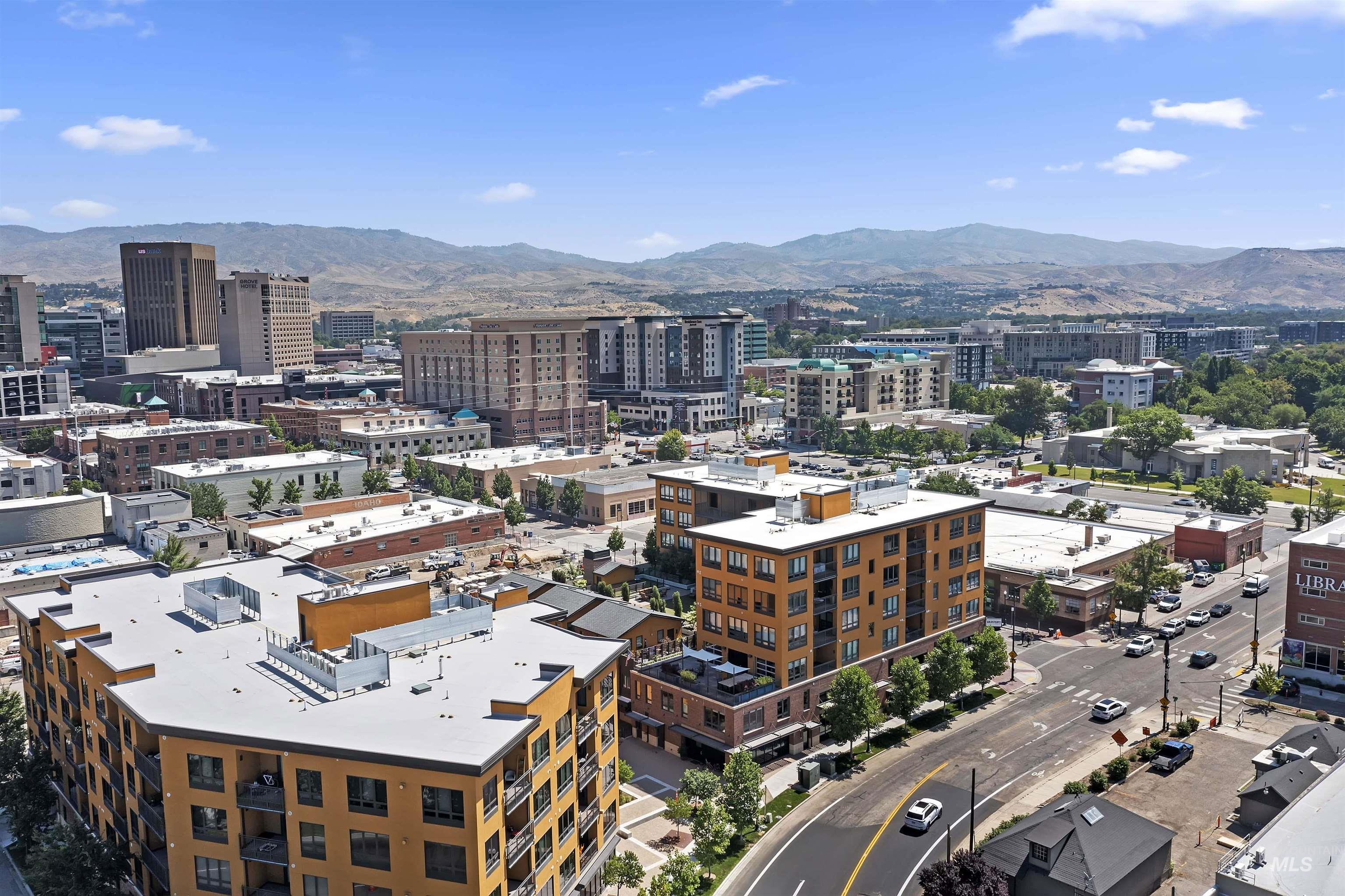 611 S 8th Street, Boise, Idaho 83702, 2 Bedrooms, 2 Bathrooms, Residential For Sale, Price $699,500, 98976819