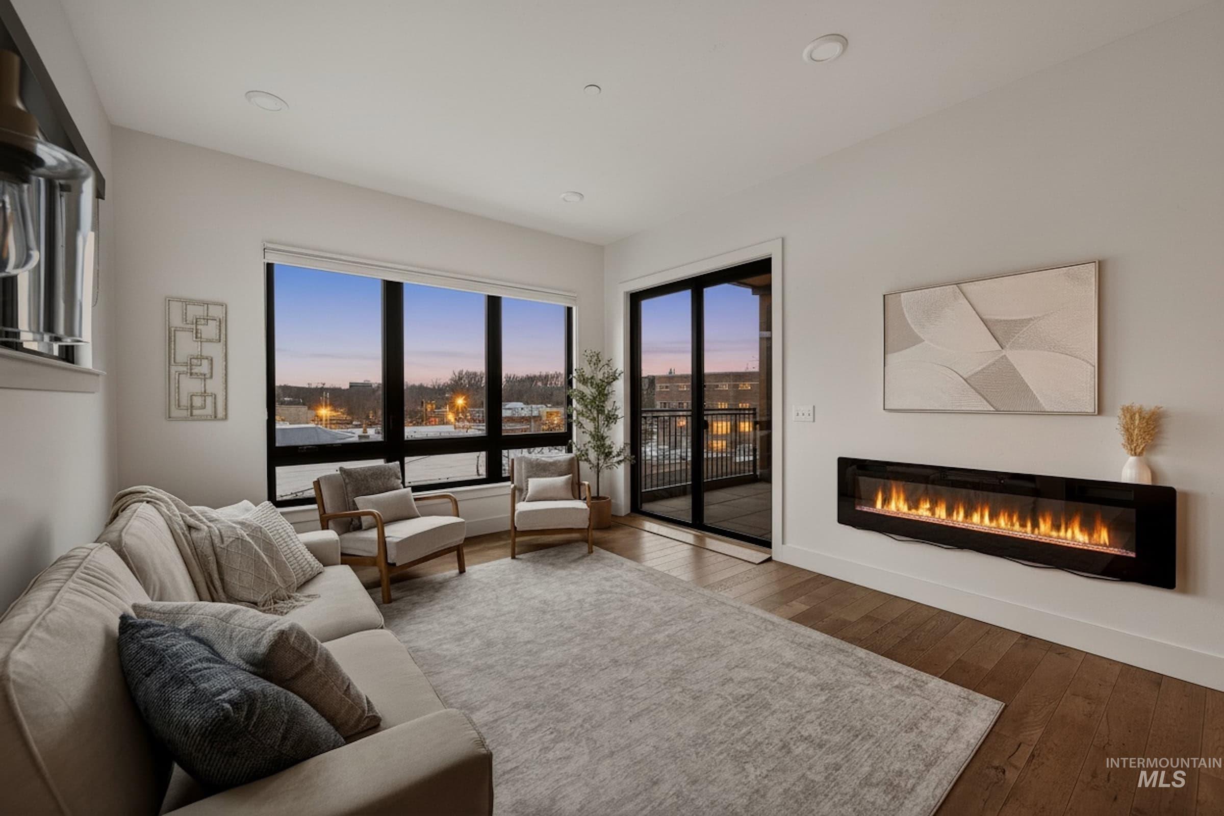 611 S 8th Street, Boise, Idaho 83702, 2 Bedrooms, 2 Bathrooms, Residential For Sale, Price $699,500, 98976819