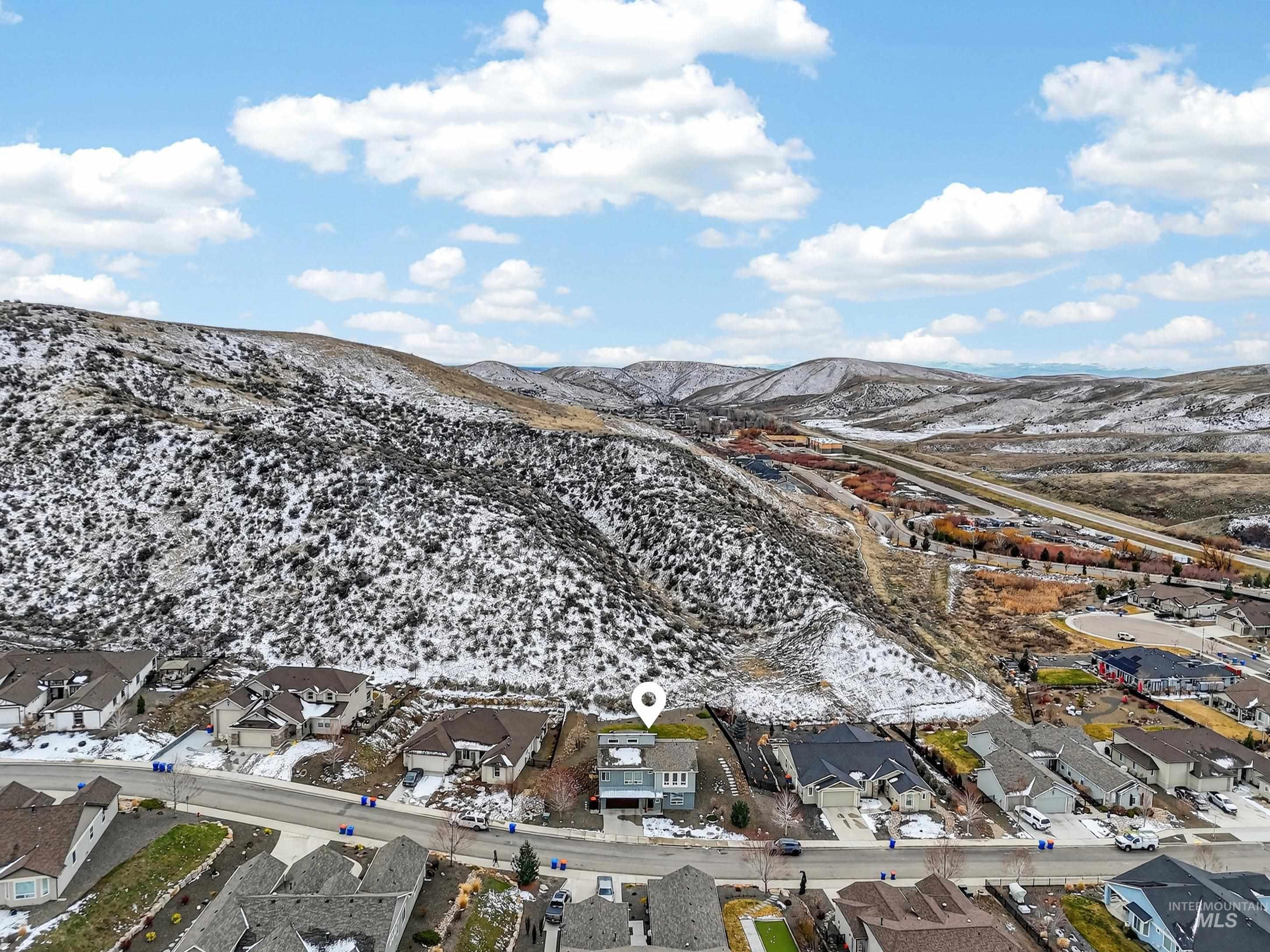 5555 W Dalcross Drive, Boise, Idaho 83714, 3 Bedrooms, 3 Bathrooms, Residential For Sale, Price $675,000, 98976820