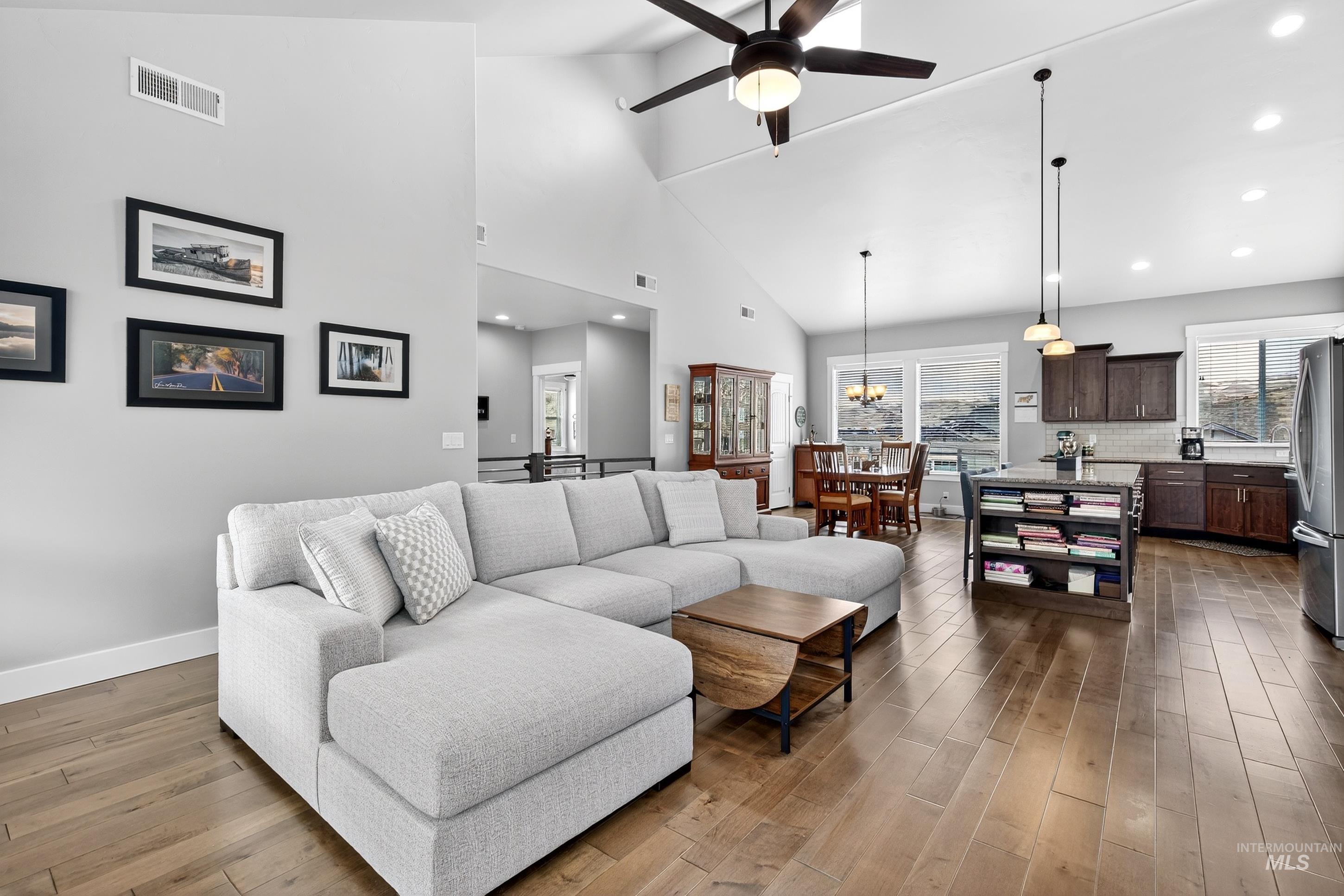 5555 W Dalcross Drive, Boise, Idaho 83714, 3 Bedrooms, 3 Bathrooms, Residential For Sale, Price $675,000, 98976820