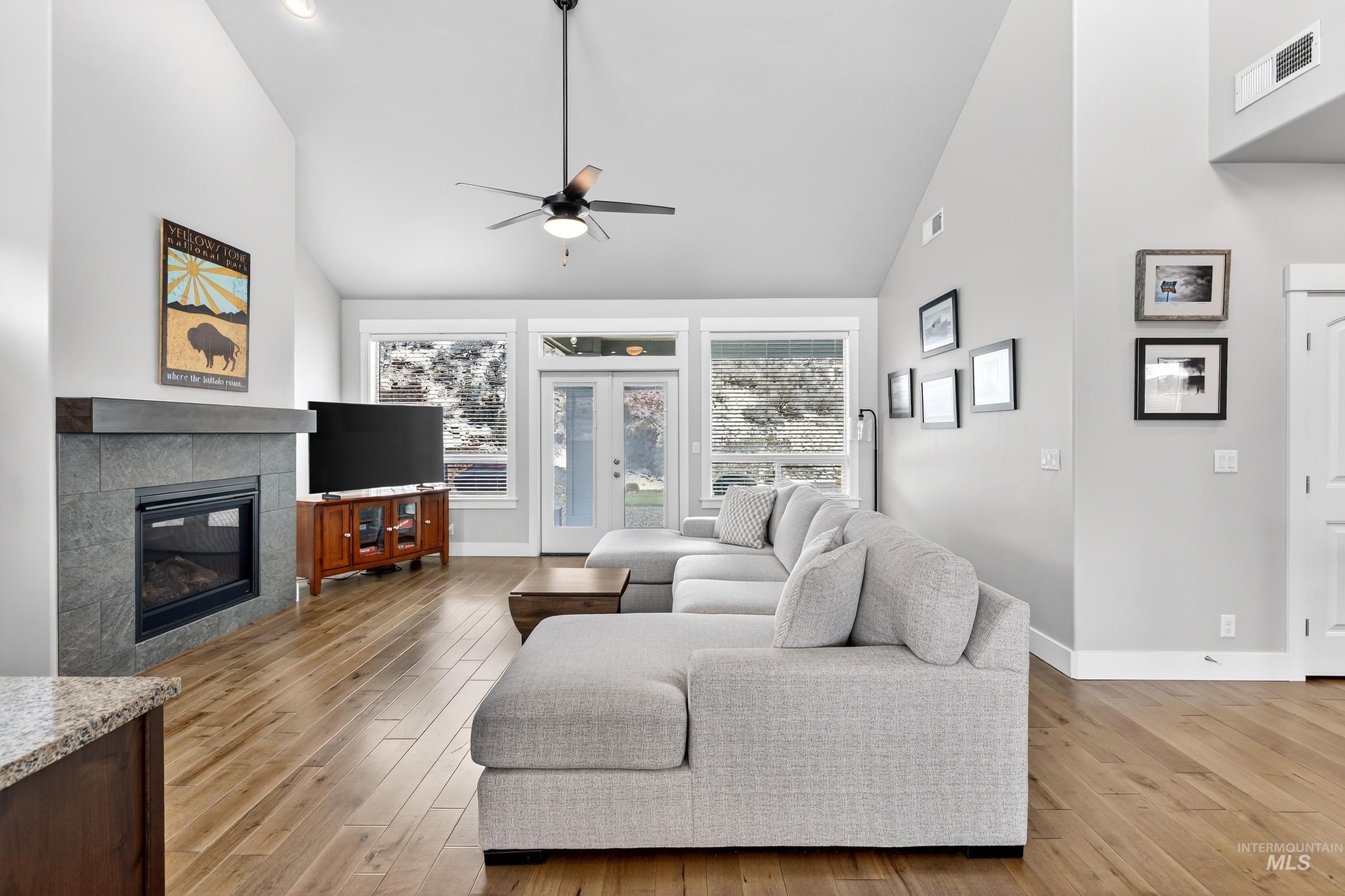 5555 W Dalcross Drive, Boise, Idaho 83714, 3 Bedrooms, 3 Bathrooms, Residential For Sale, Price $675,000, 98976820