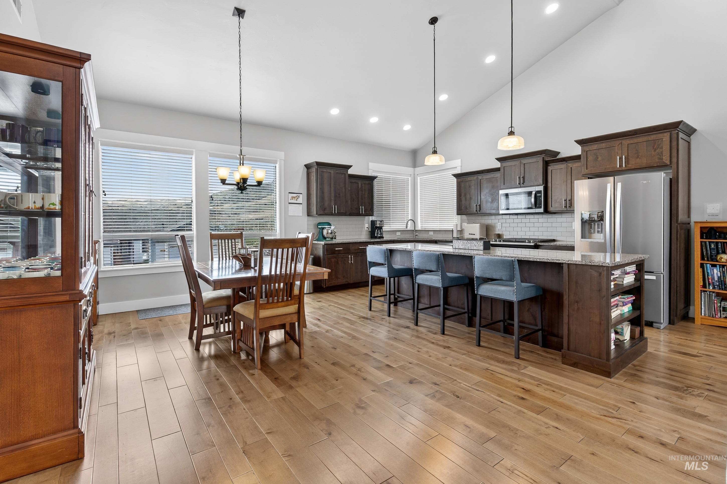 5555 W Dalcross Drive, Boise, Idaho 83714, 3 Bedrooms, 3 Bathrooms, Residential For Sale, Price $675,000, 98976820