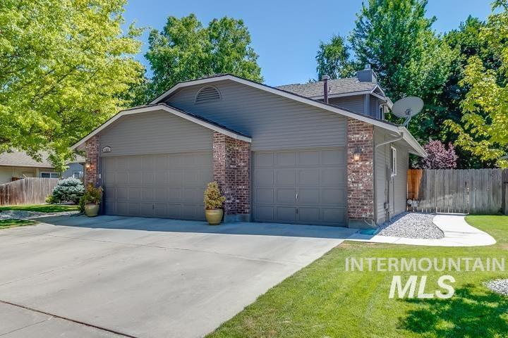 1523 E Seaside Ct, Boise, Idaho 83706, 4 Bedrooms, 3 Bathrooms, Residential For Sale, Price $974,900, 98976821