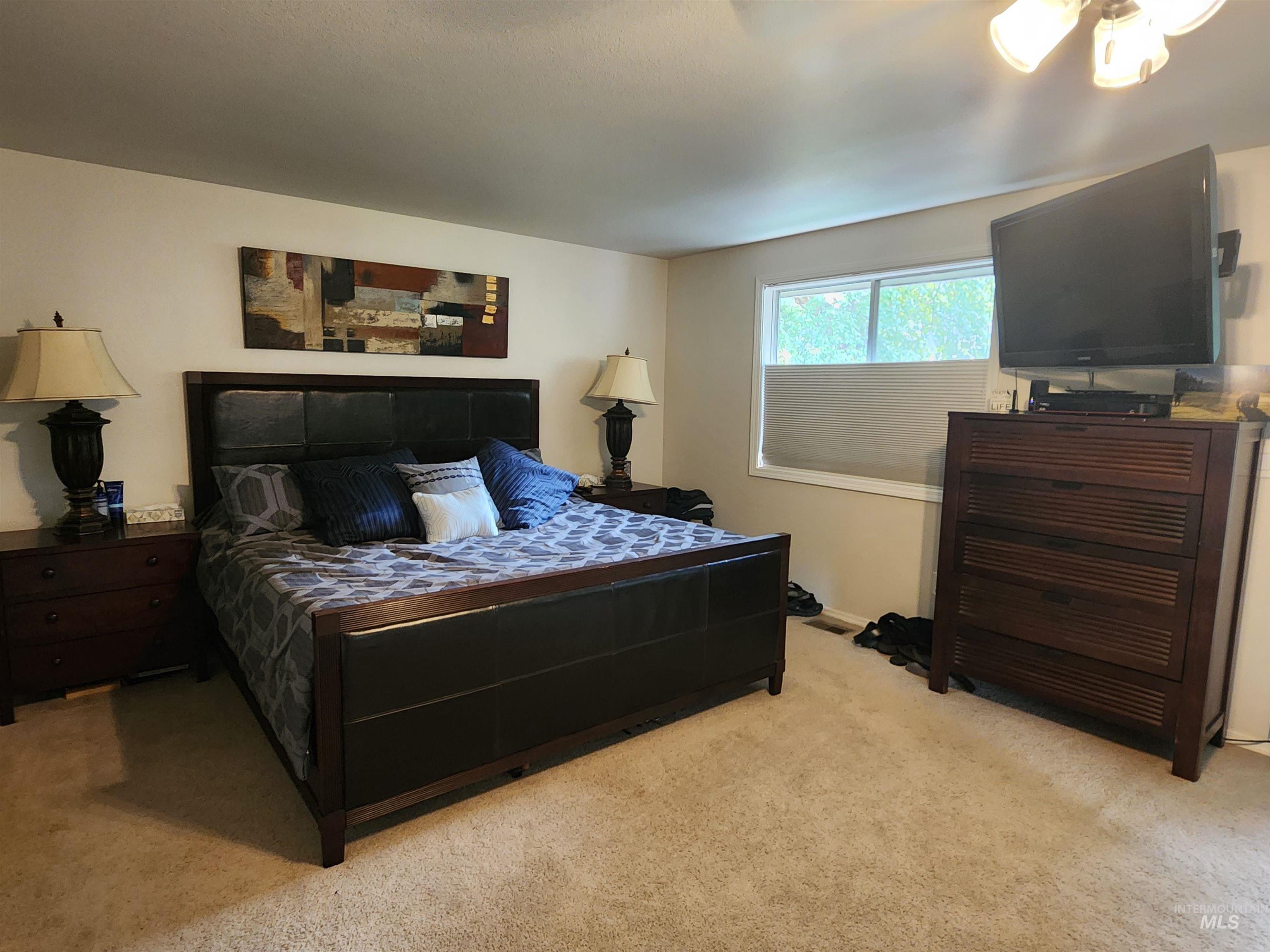 1523 E Seaside Ct, Boise, Idaho 83706, 4 Bedrooms, 3 Bathrooms, Residential For Sale, Price $974,900, 98976821