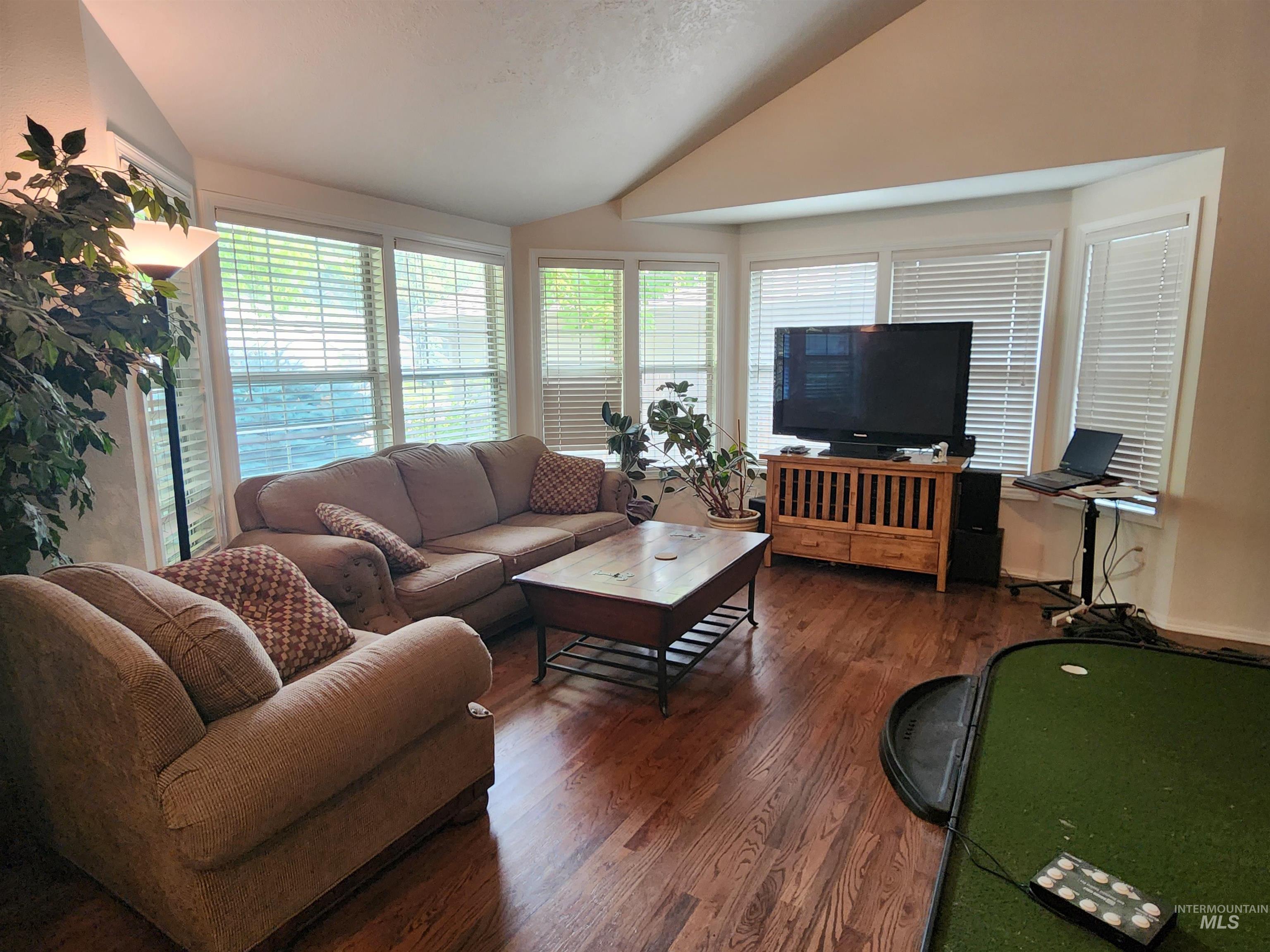 1523 E Seaside Ct, Boise, Idaho 83706, 4 Bedrooms, 3 Bathrooms, Residential For Sale, Price $974,900, 98976821