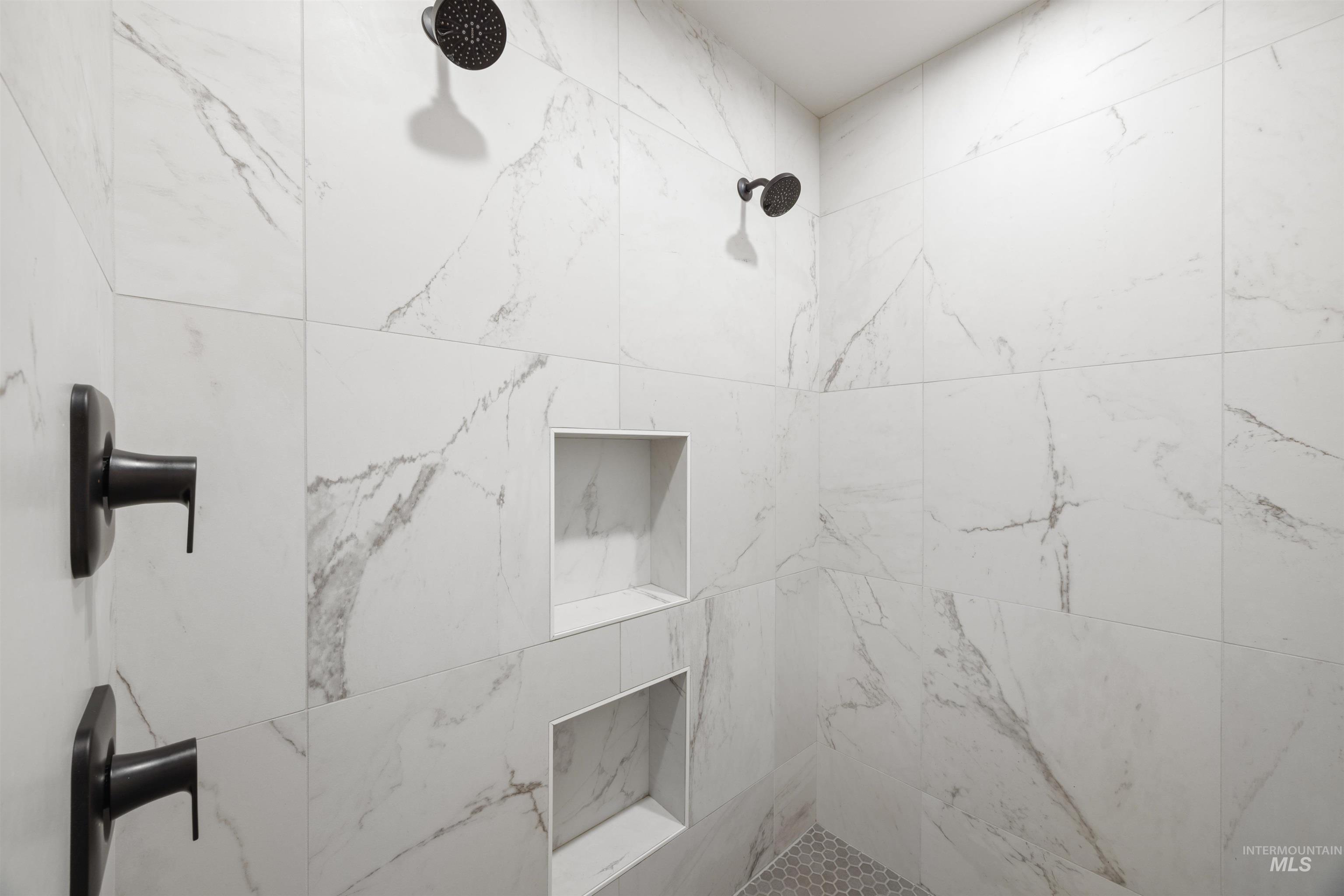 4530 W Durango Dr, Meridian, Idaho 83646-1639, 4 Bedrooms, 3.5 Bathrooms, Residential For Sale, Price $949,777,MLS 98976824