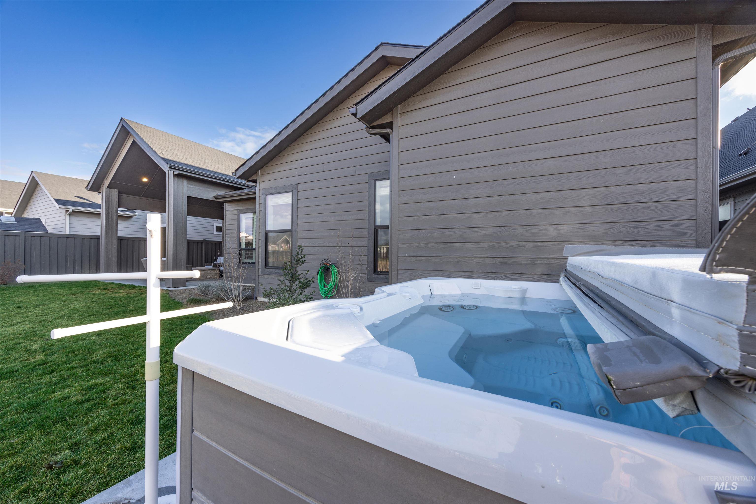 4530 W Durango Dr, Meridian, Idaho 83646-1639, 4 Bedrooms, 3.5 Bathrooms, Residential For Sale, Price $949,776, 98976824