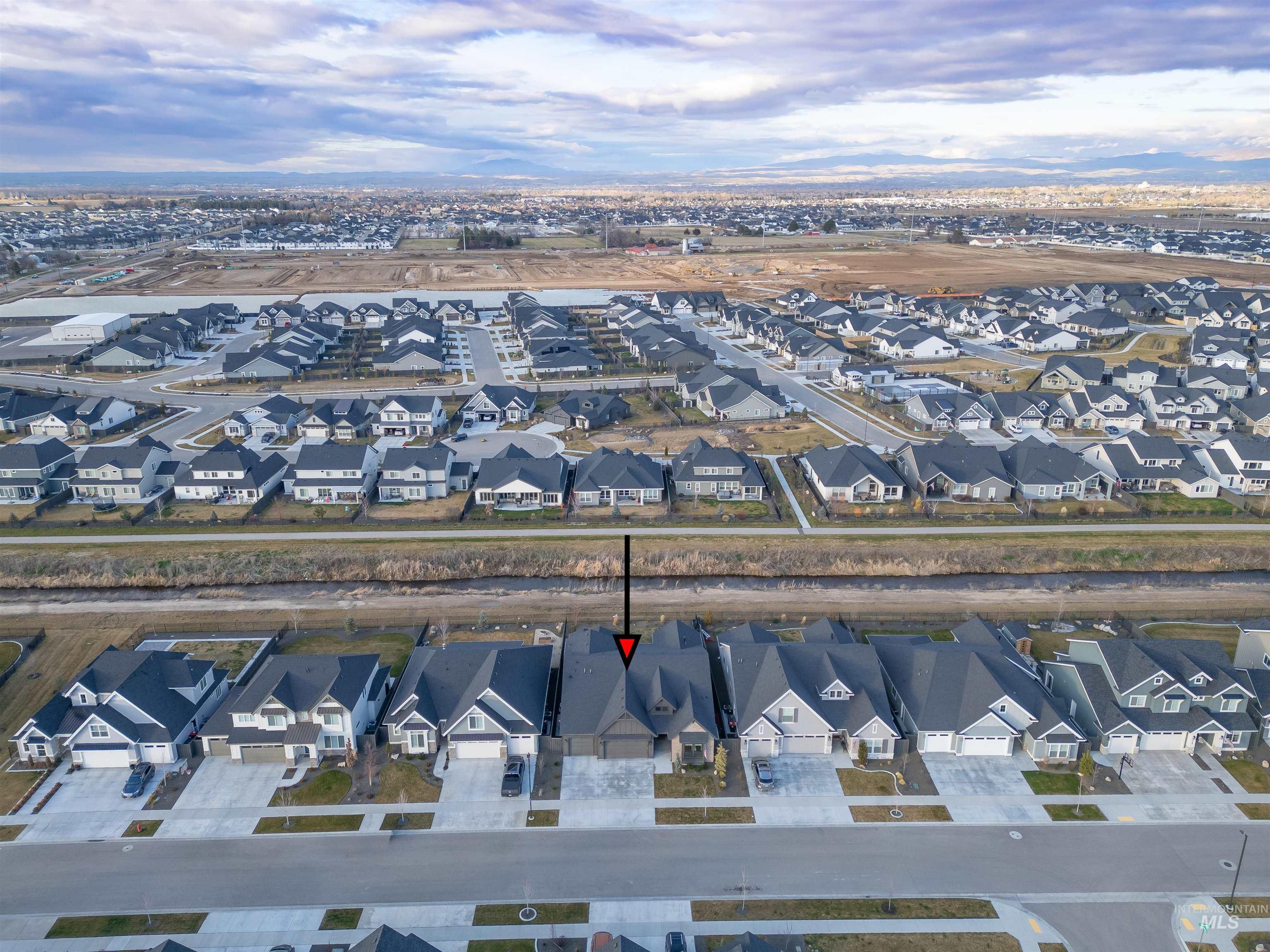 4530 W Durango Dr, Meridian, Idaho 83646-1639, 4 Bedrooms, 3.5 Bathrooms, Residential For Sale, Price $949,776, 98976824