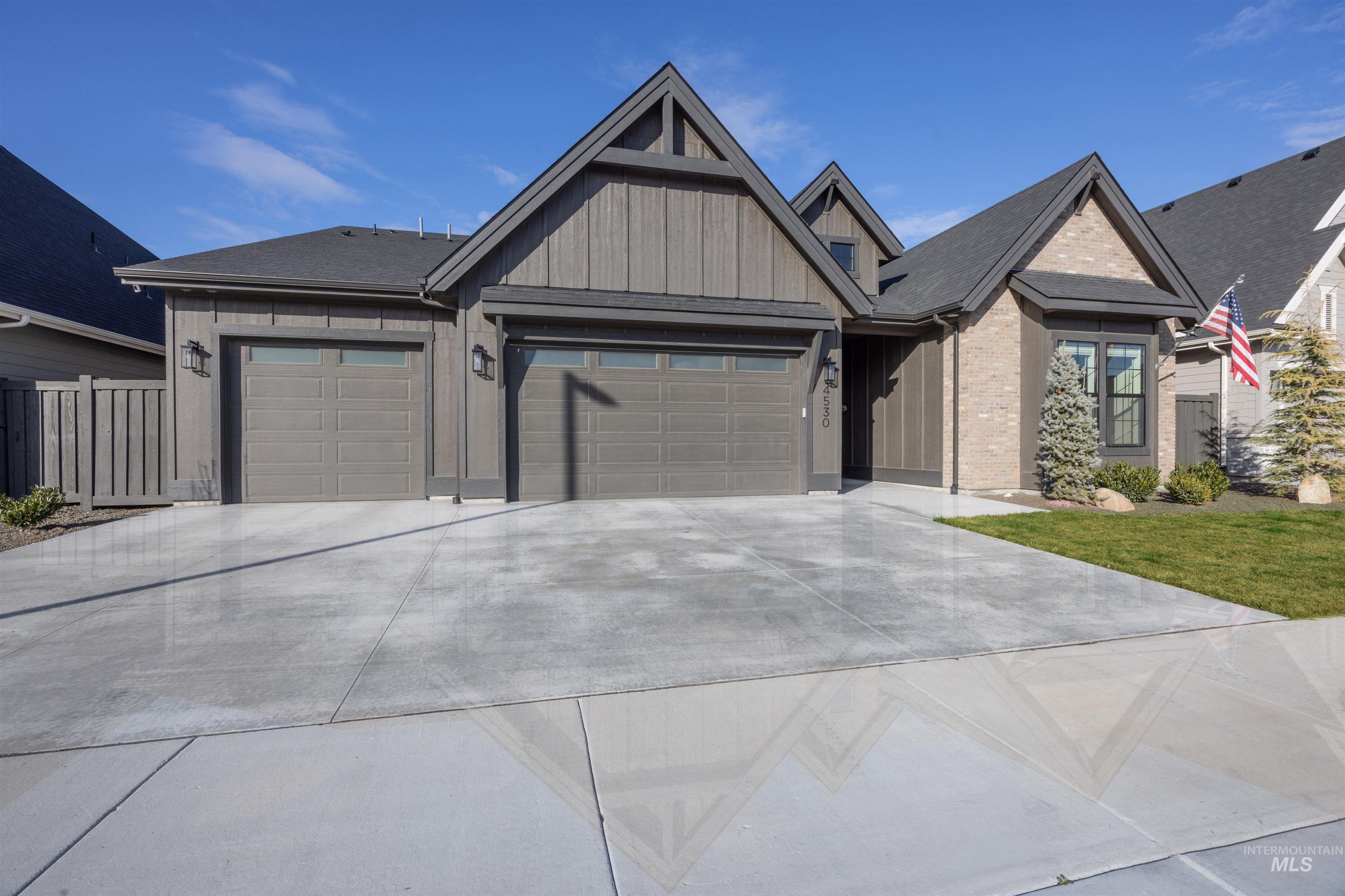 4530 W Durango Dr, Meridian, Idaho 83646-1639, 4 Bedrooms, 3.5 Bathrooms, Residential For Sale, Price $949,777,MLS 98976824