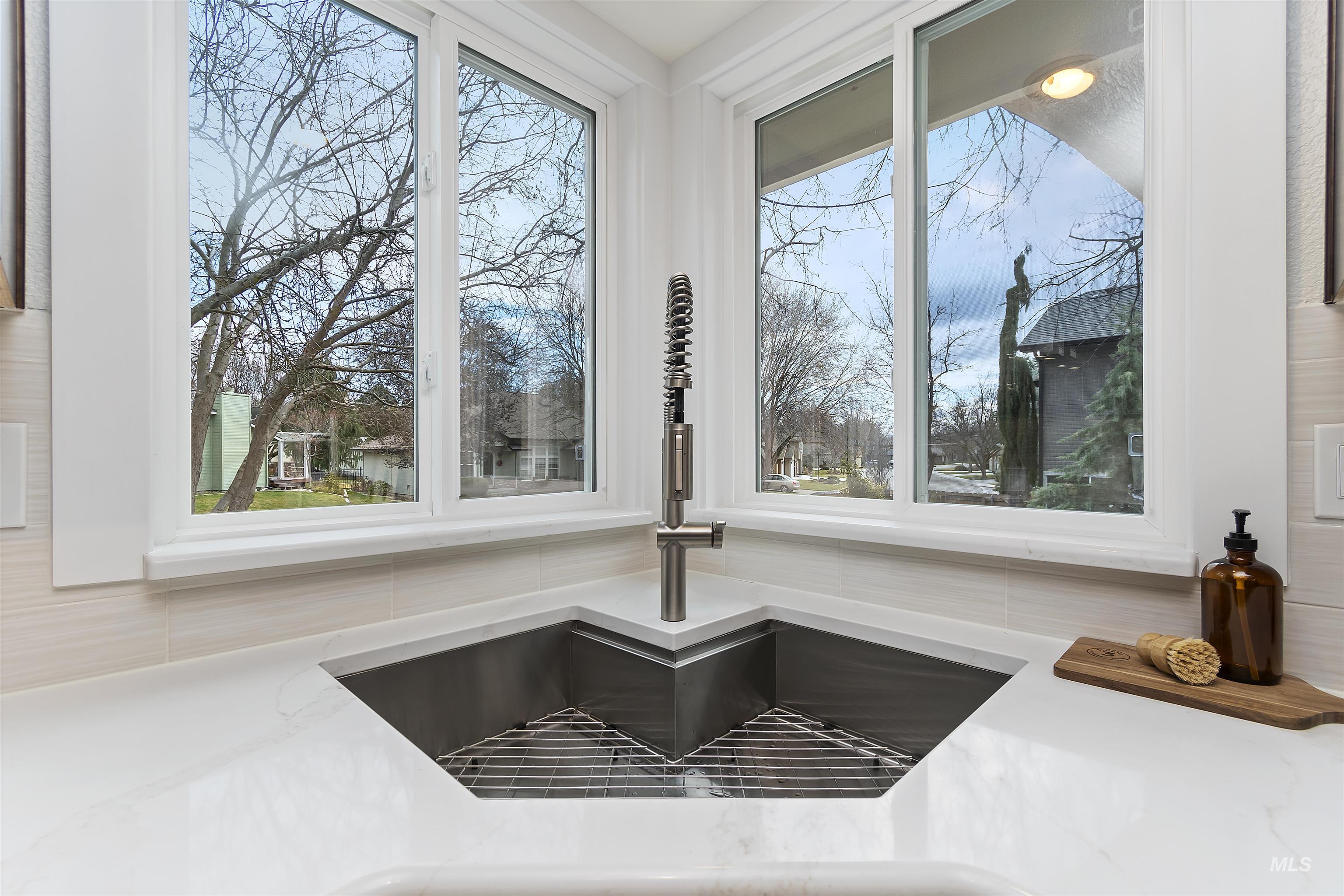 5799 W Drawbridge Dr, Boise, Idaho 83703, 4 Bedrooms, 2 Bathrooms, Residential For Sale, Price $639,900, 98976825