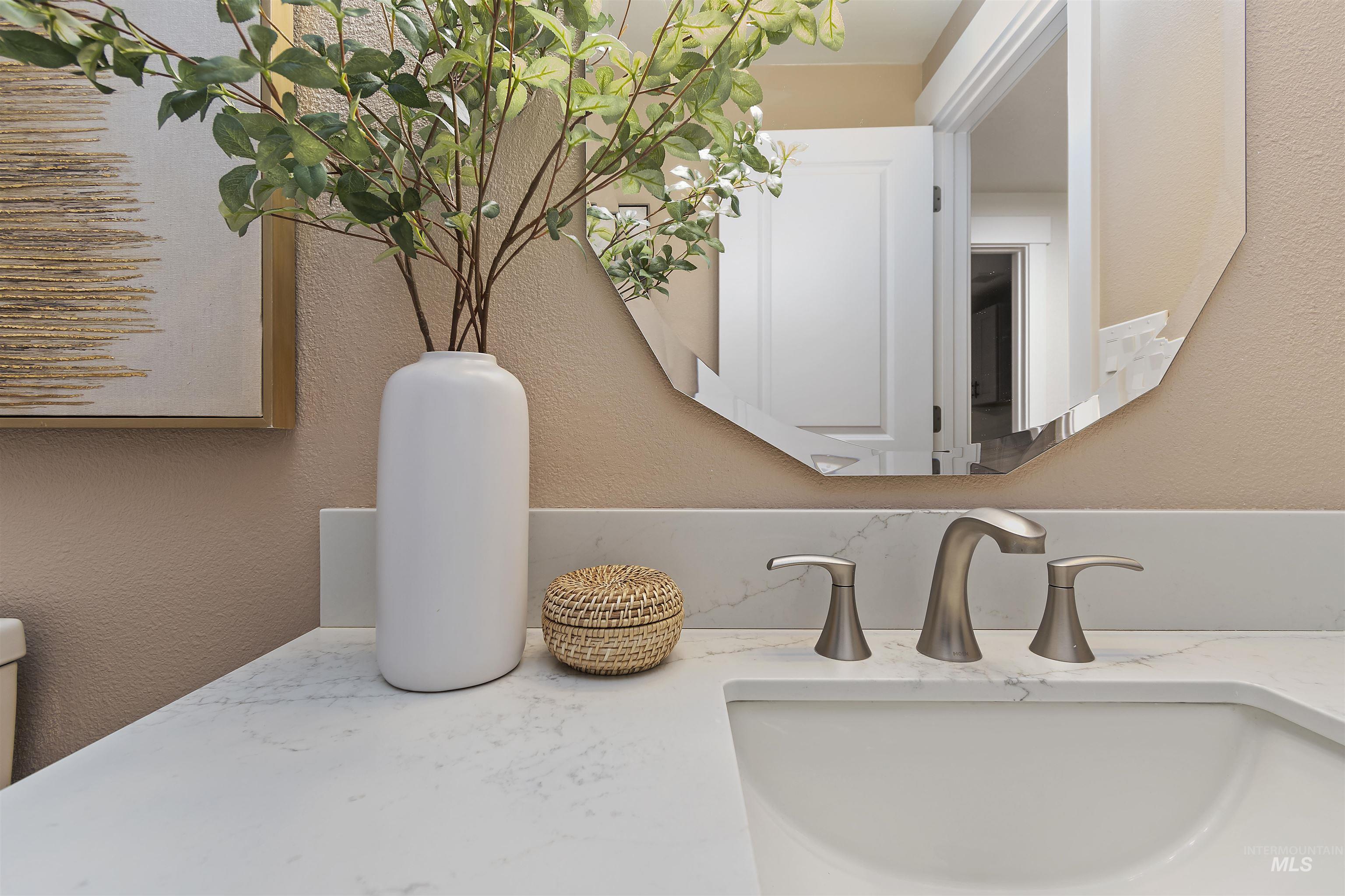 5799 W Drawbridge Dr, Boise, Idaho 83703, 4 Bedrooms, 2 Bathrooms, Residential For Sale, Price $639,900, 98976825