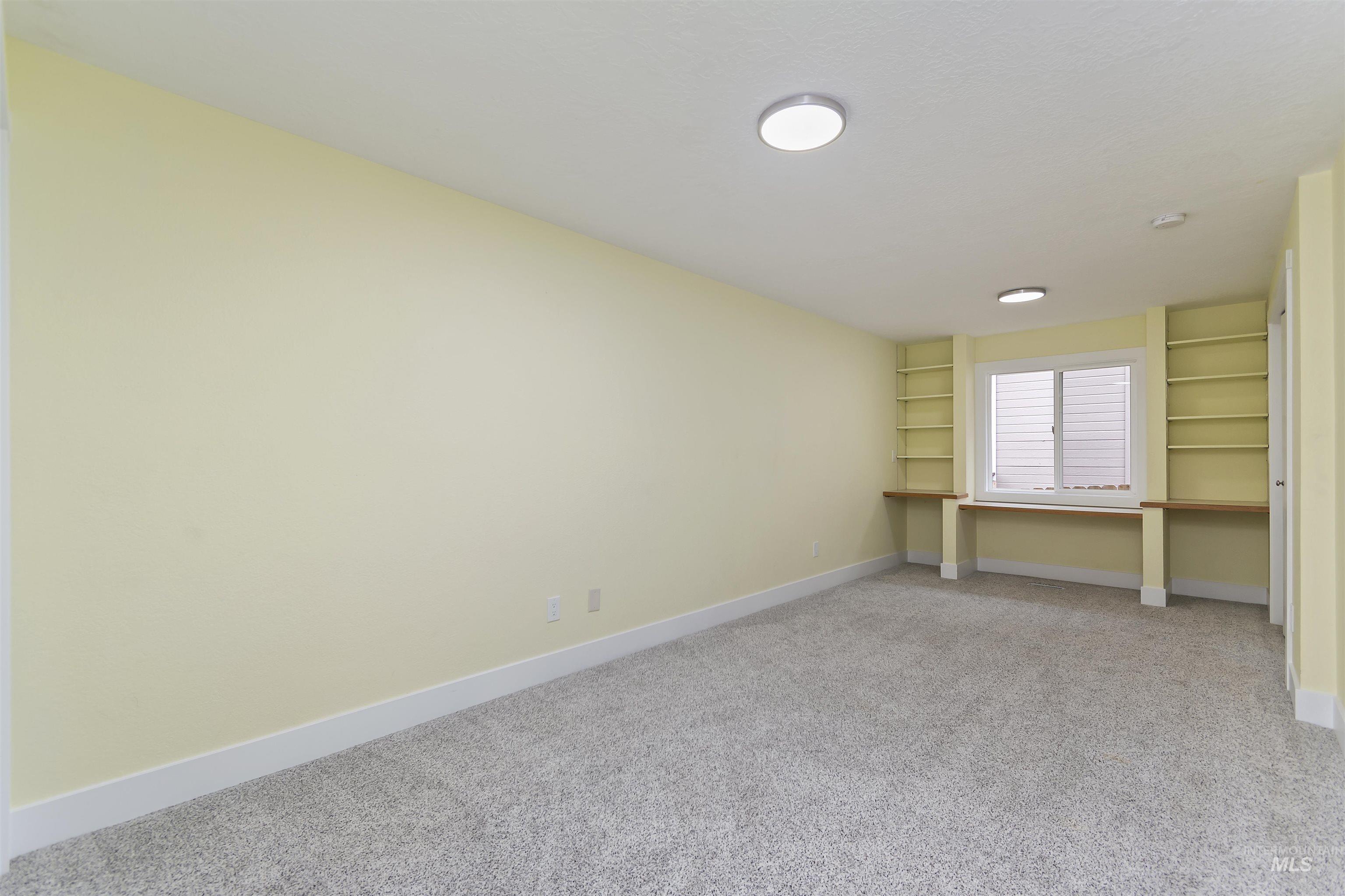 5799 W Drawbridge Dr, Boise, Idaho 83703, 4 Bedrooms, 2 Bathrooms, Residential For Sale, Price $639,900, 98976825