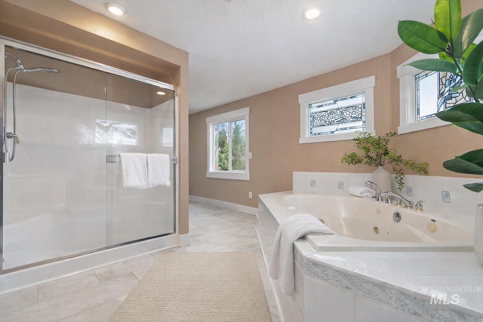 5799 W Drawbridge Dr, Boise, Idaho 83703, 4 Bedrooms, 2 Bathrooms, Residential For Sale, Price $639,900, 98976825