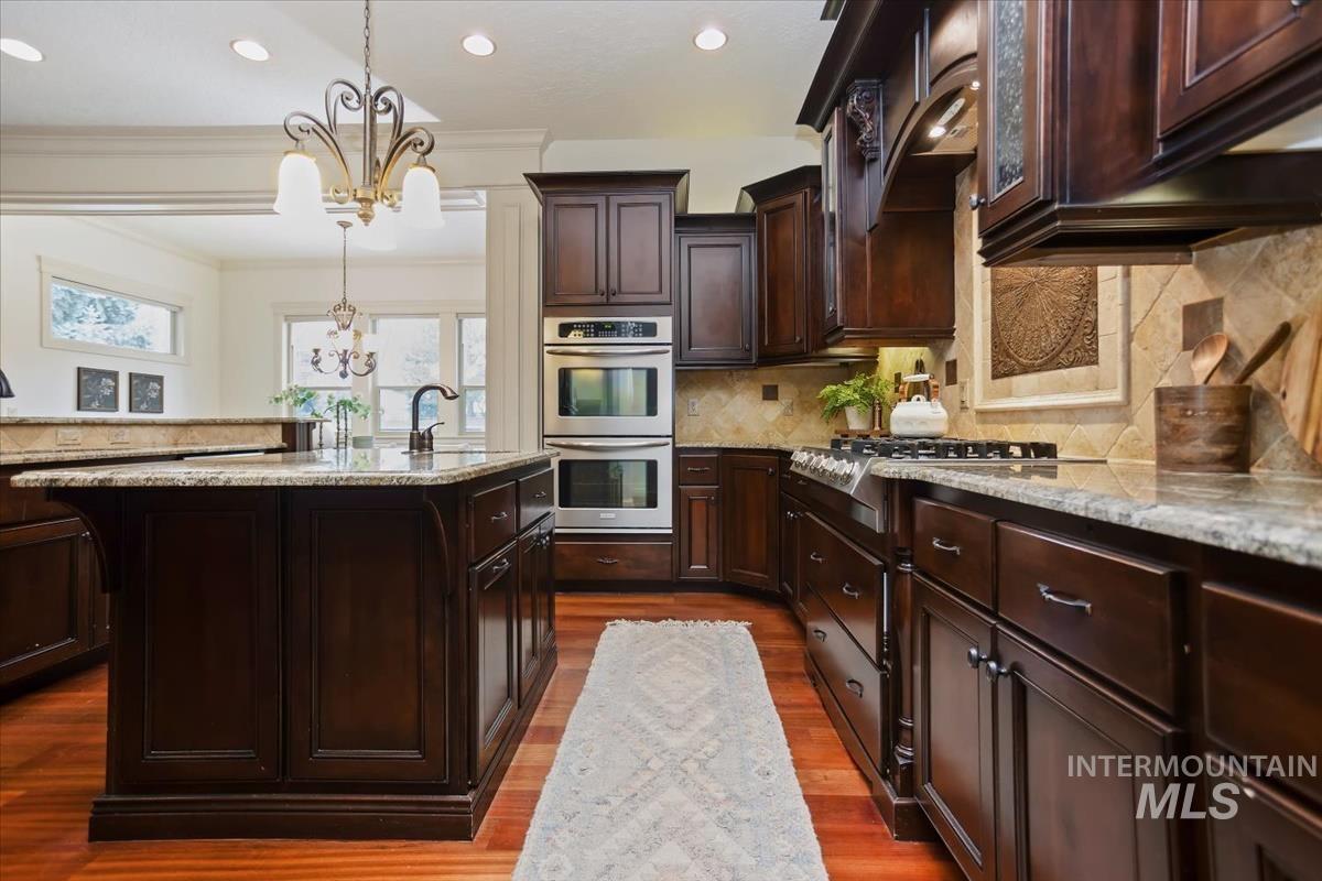 3343 S Donnington, Eagle, Idaho 83616, 4 Bedrooms, 3.5 Bathrooms, Residential For Sale, Price $1,524,990, 98976826