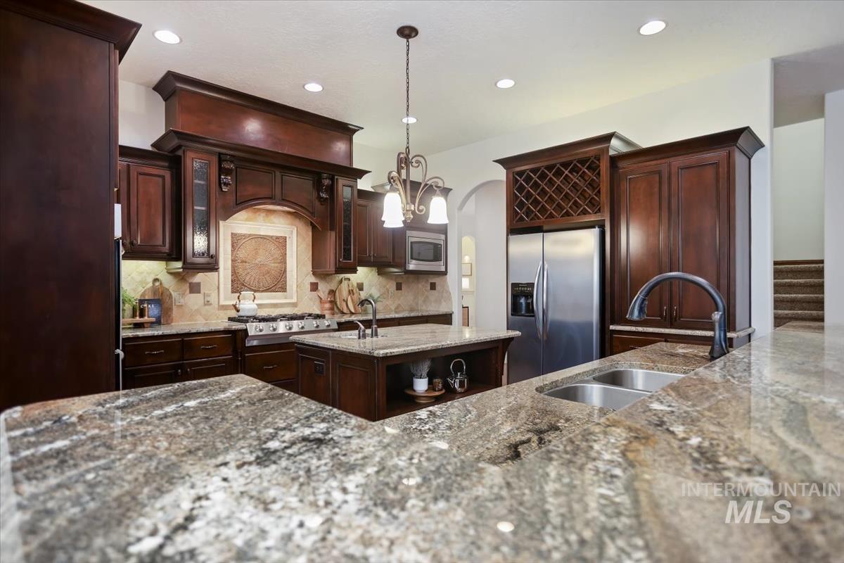 3343 S Donnington, Eagle, Idaho 83616, 4 Bedrooms, 3.5 Bathrooms, Residential For Sale, Price $1,524,990, 98976826