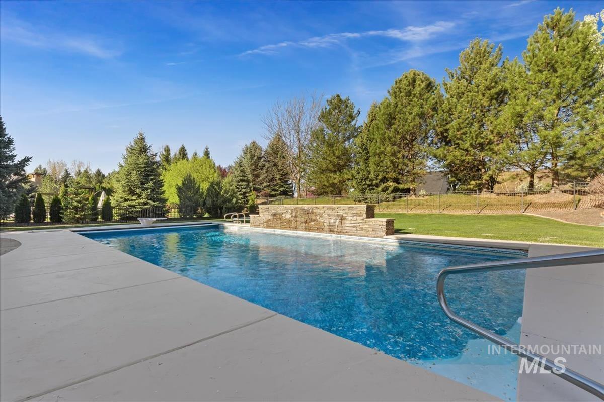 3343 S Donnington, Eagle, Idaho 83616, 4 Bedrooms, 3.5 Bathrooms, Residential For Sale, Price $1,524,990, 98976826