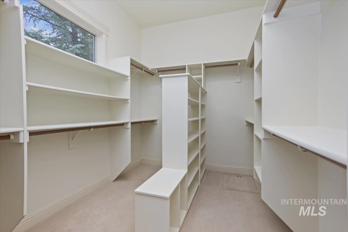 3343 S Donnington, Eagle, Idaho 83616, 4 Bedrooms, 3.5 Bathrooms, Residential For Sale, Price $1,524,990, 98976826