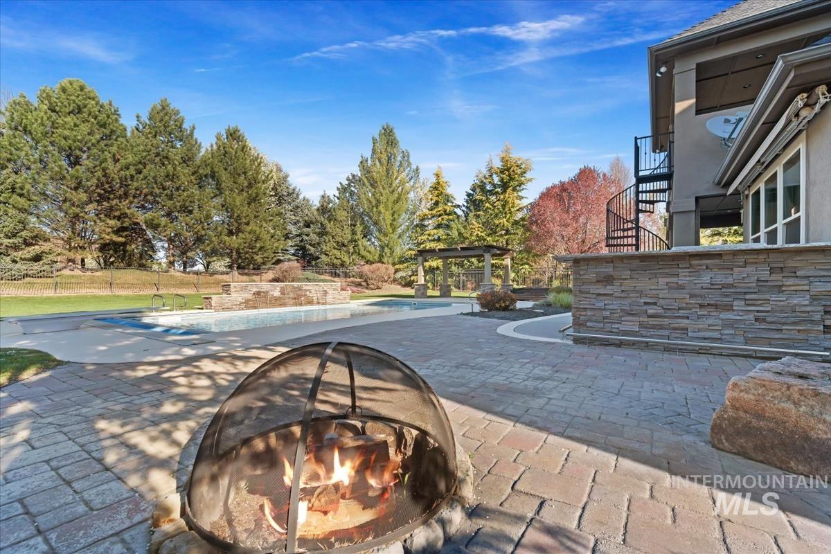 3343 S Donnington, Eagle, Idaho 83616, 4 Bedrooms, 3.5 Bathrooms, Residential For Sale, Price $1,524,990, 98976826