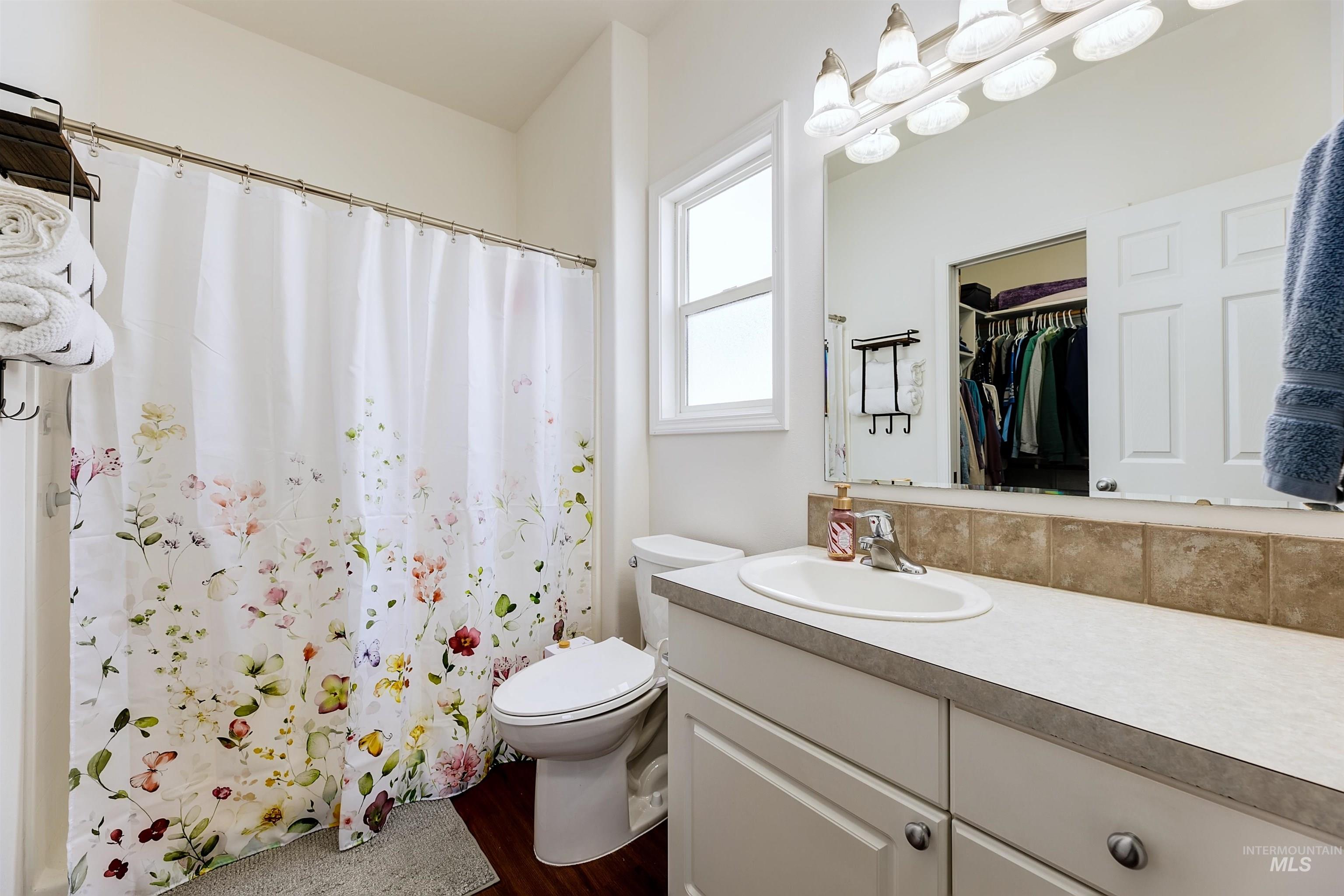 9448 W Granger, Boise, Idaho 83704, 2 Bedrooms, 2 Bathrooms, Residential For Sale, Price $414,900, 98976827