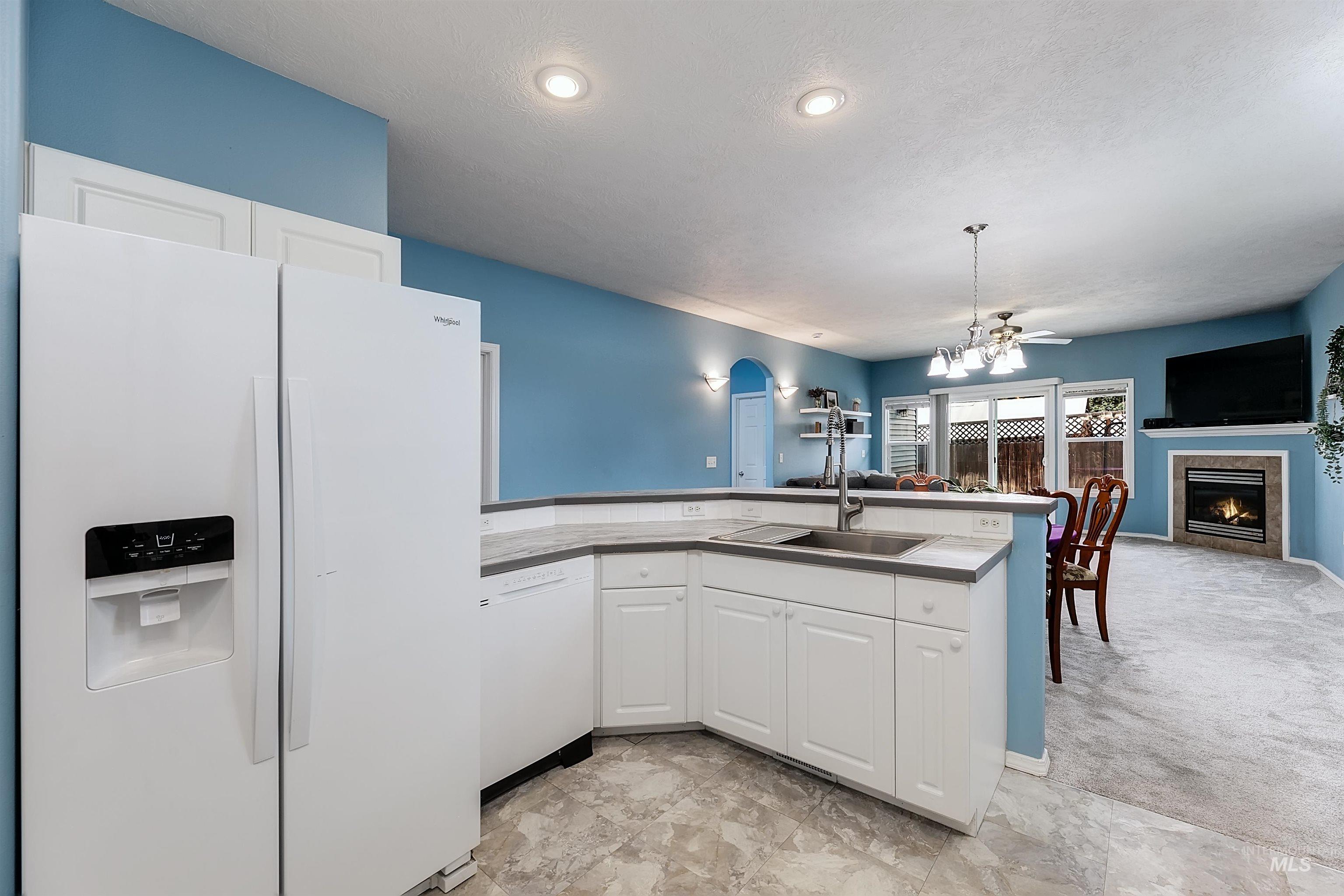 9448 W Granger, Boise, Idaho 83704, 2 Bedrooms, 2 Bathrooms, Residential For Sale, Price $414,900, 98976827