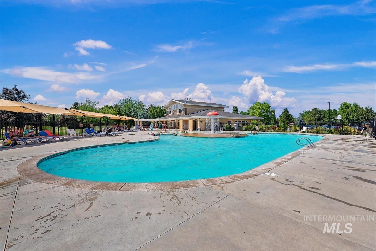 9553 W Trestlewood Dr, Boise, Idaho 83709, 4 Bedrooms, 2.5 Bathrooms, Residential For Sale, Price $475,000, 98976829