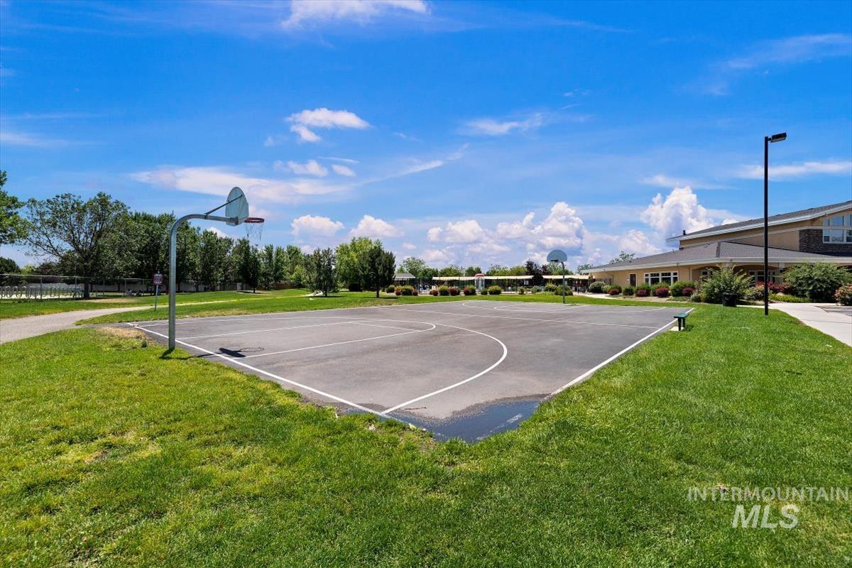 9553 W Trestlewood Dr, Boise, Idaho 83709, 4 Bedrooms, 2.5 Bathrooms, Residential For Sale, Price $475,000, 98976829