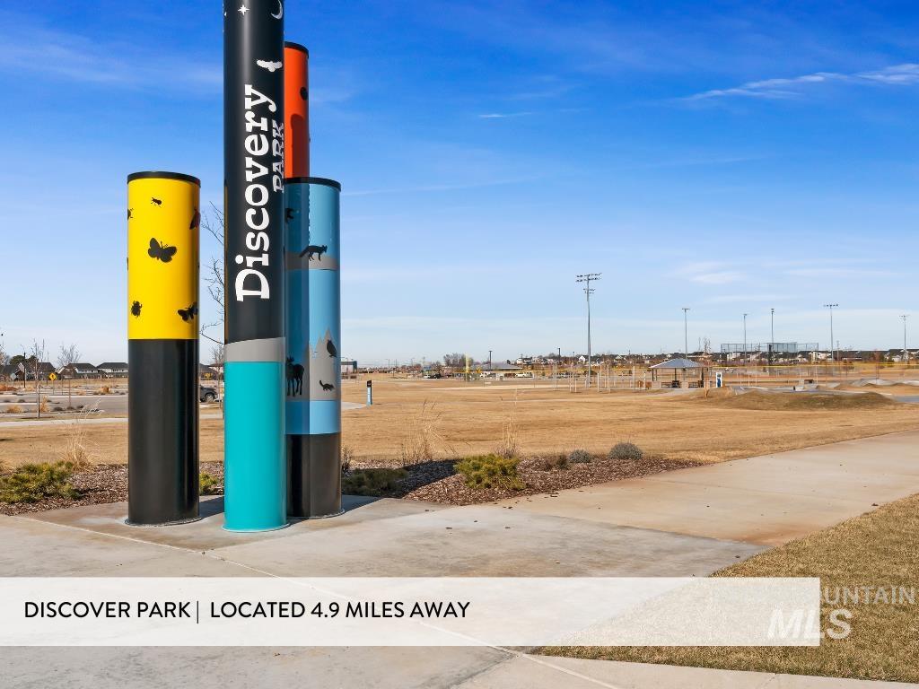 9553 W Trestlewood Dr, Boise, Idaho 83709, 4 Bedrooms, 2.5 Bathrooms, Residential For Sale, Price $475,000, 98976829