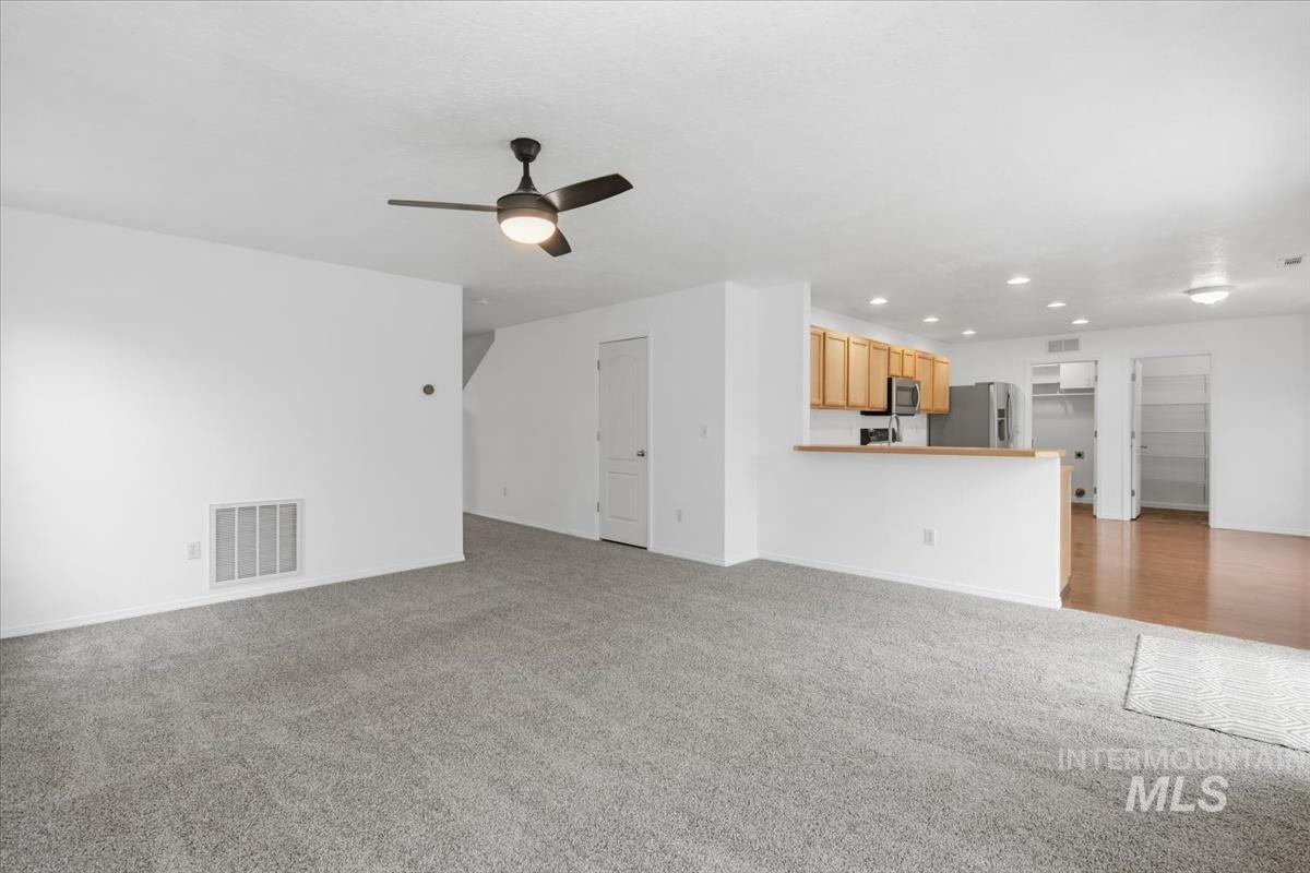 9553 W Trestlewood Dr, Boise, Idaho 83709, 4 Bedrooms, 2.5 Bathrooms, Residential For Sale, Price $475,000, 98976829