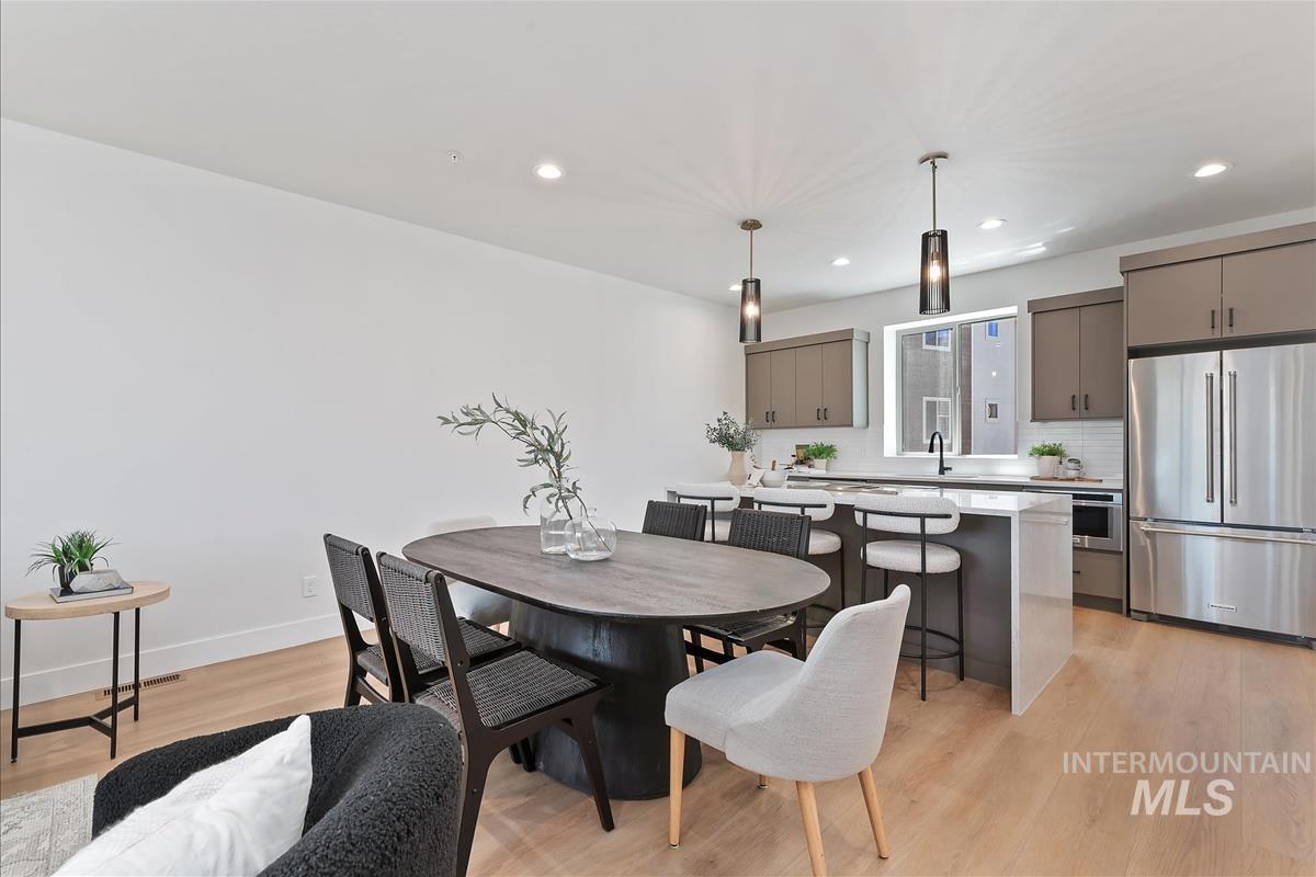 1703 S Federal Way, Boise, Idaho 83705, 3 Bedrooms, 3.5 Bathrooms, Residential For Sale, Price $599,880,MLS 98976831