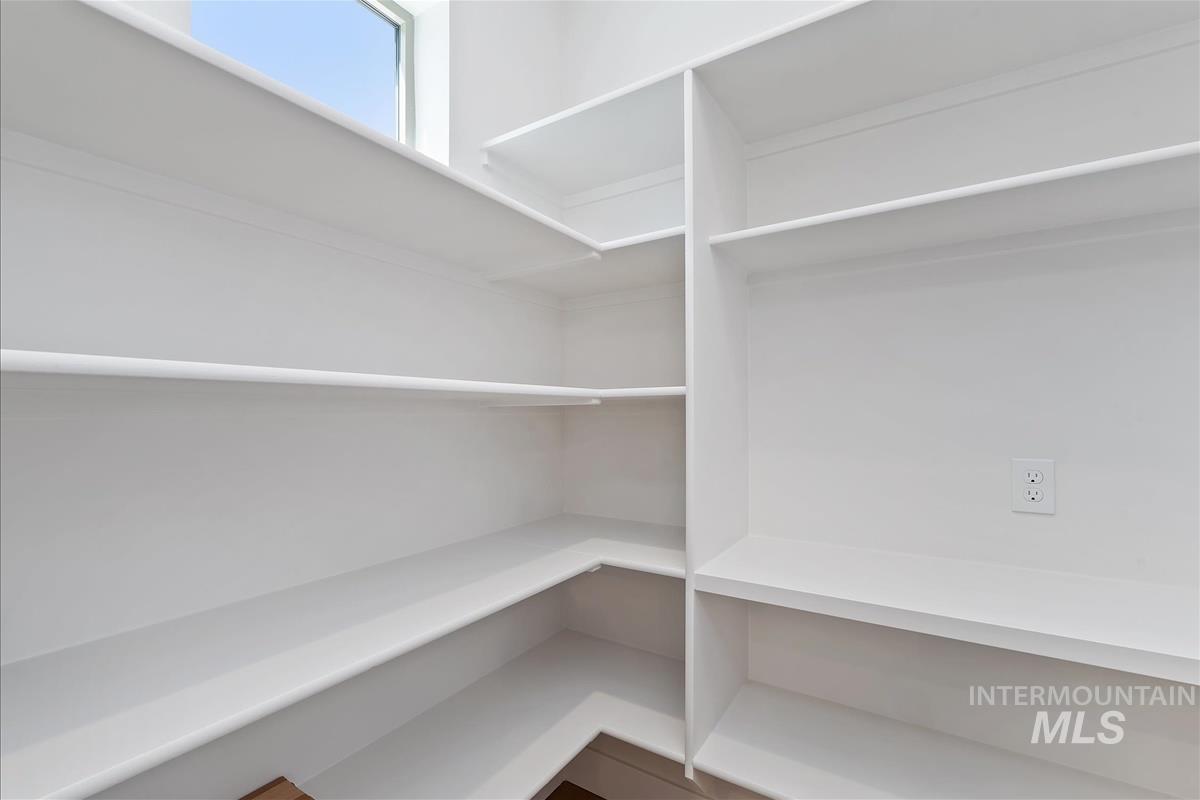 1703 S Federal Way, Boise, Idaho 83705, 3 Bedrooms, 3.5 Bathrooms, Residential For Sale, Price $599,880,MLS 98976831