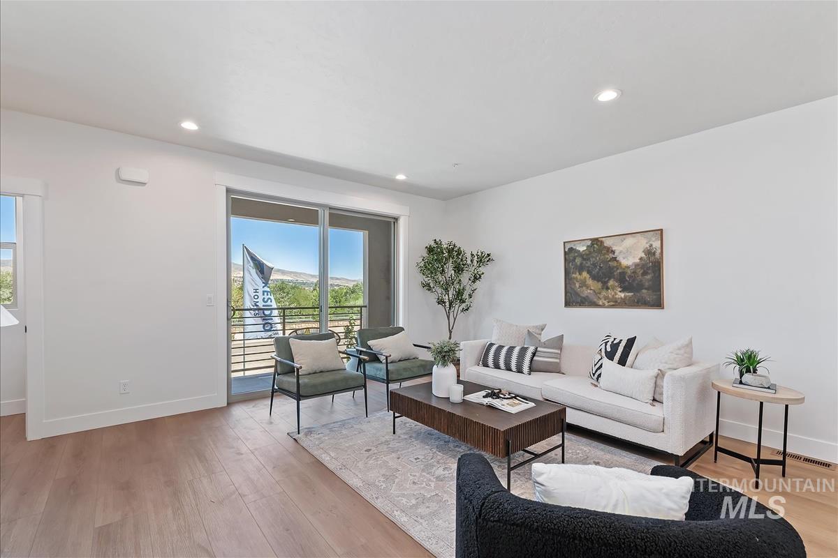 1703 S Federal Way, Boise, Idaho 83705, 3 Bedrooms, 3.5 Bathrooms, Residential For Sale, Price $599,880,MLS 98976831