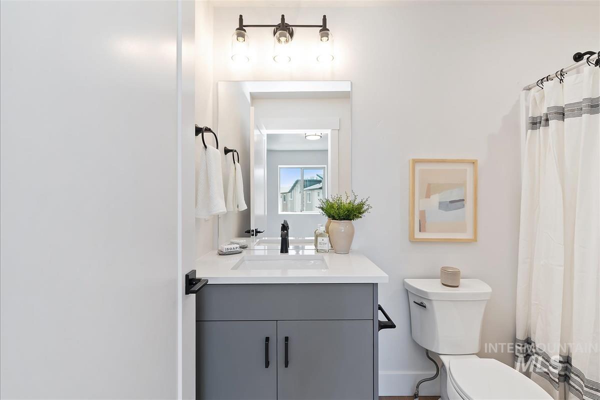 1703 S Federal Way, Boise, Idaho 83705, 3 Bedrooms, 3.5 Bathrooms, Residential For Sale, Price $599,880,MLS 98976831