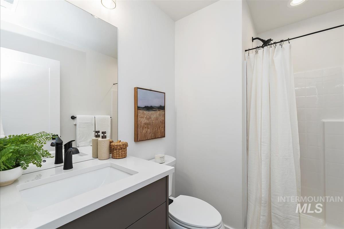 1703 S Federal Way, Boise, Idaho 83705, 3 Bedrooms, 3.5 Bathrooms, Residential For Sale, Price $599,880,MLS 98976831