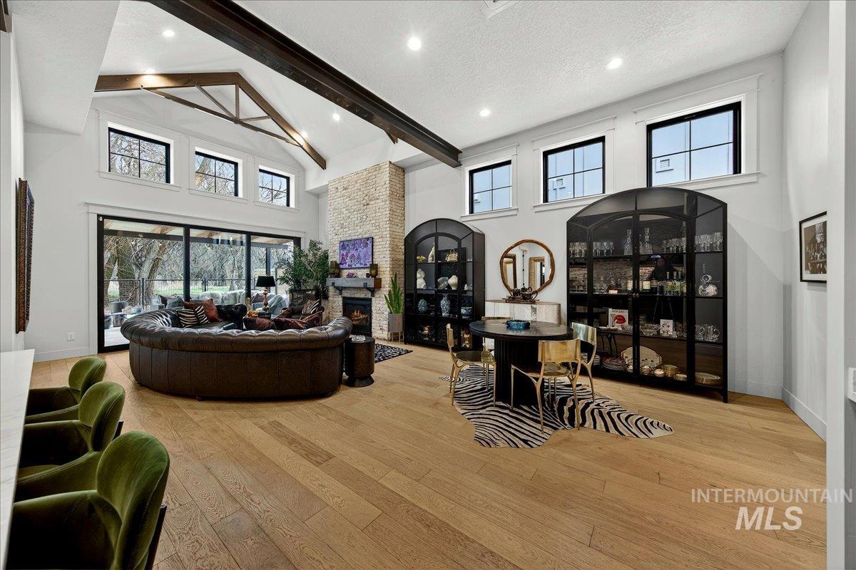 152 S Carbon Rivet Ave, Eagle, Idaho 83616-4554, 3 Bedrooms, 3 Bathrooms, Residential For Sale, Price $1,038,800,MLS 98976832