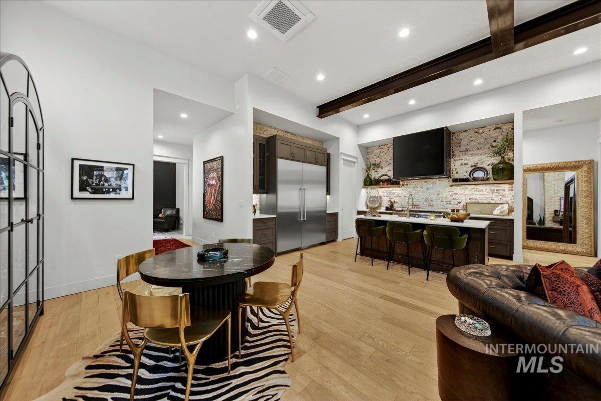 152 S Carbon Rivet Ave, Eagle, Idaho 83616-4554, 3 Bedrooms, 3 Bathrooms, Residential For Sale, Price $1,038,800,MLS 98976832