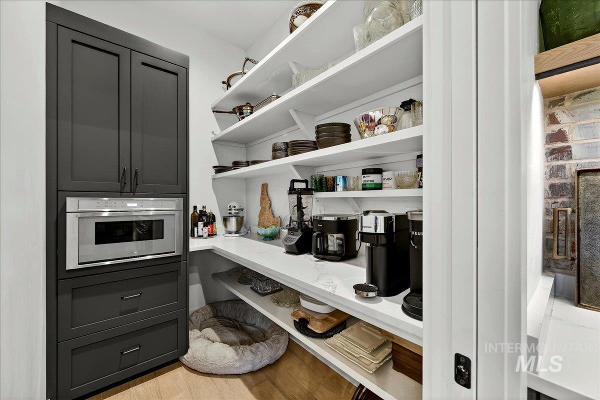 152 S Carbon Rivet Ave, Eagle, Idaho 83616-4554, 3 Bedrooms, 3 Bathrooms, Residential For Sale, Price $1,038,800,MLS 98976832