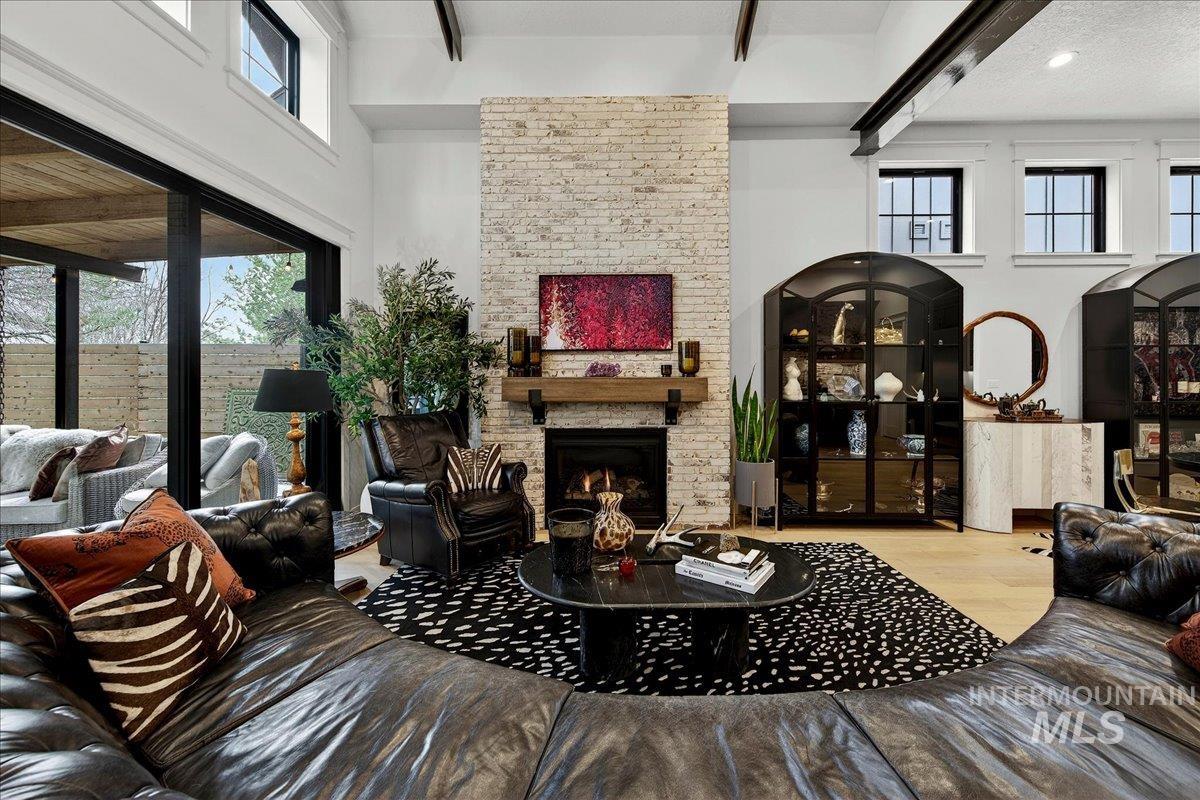 152 S Carbon Rivet Ave, Eagle, Idaho 83616-4554, 3 Bedrooms, 3 Bathrooms, Residential For Sale, Price $1,038,800,MLS 98976832