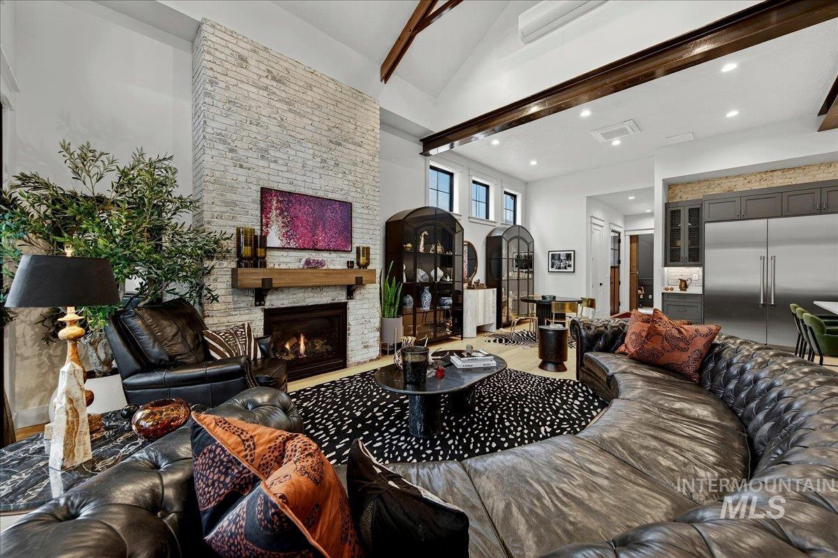 152 S Carbon Rivet Ave, Eagle, Idaho 83616-4554, 3 Bedrooms, 3 Bathrooms, Residential For Sale, Price $1,038,800,MLS 98976832