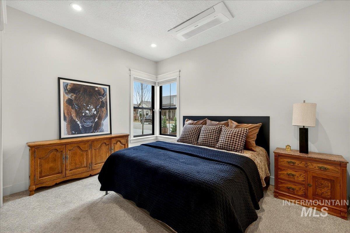 152 S Carbon Rivet Ave, Eagle, Idaho 83616-4554, 3 Bedrooms, 3 Bathrooms, Residential For Sale, Price $1,038,800,MLS 98976832