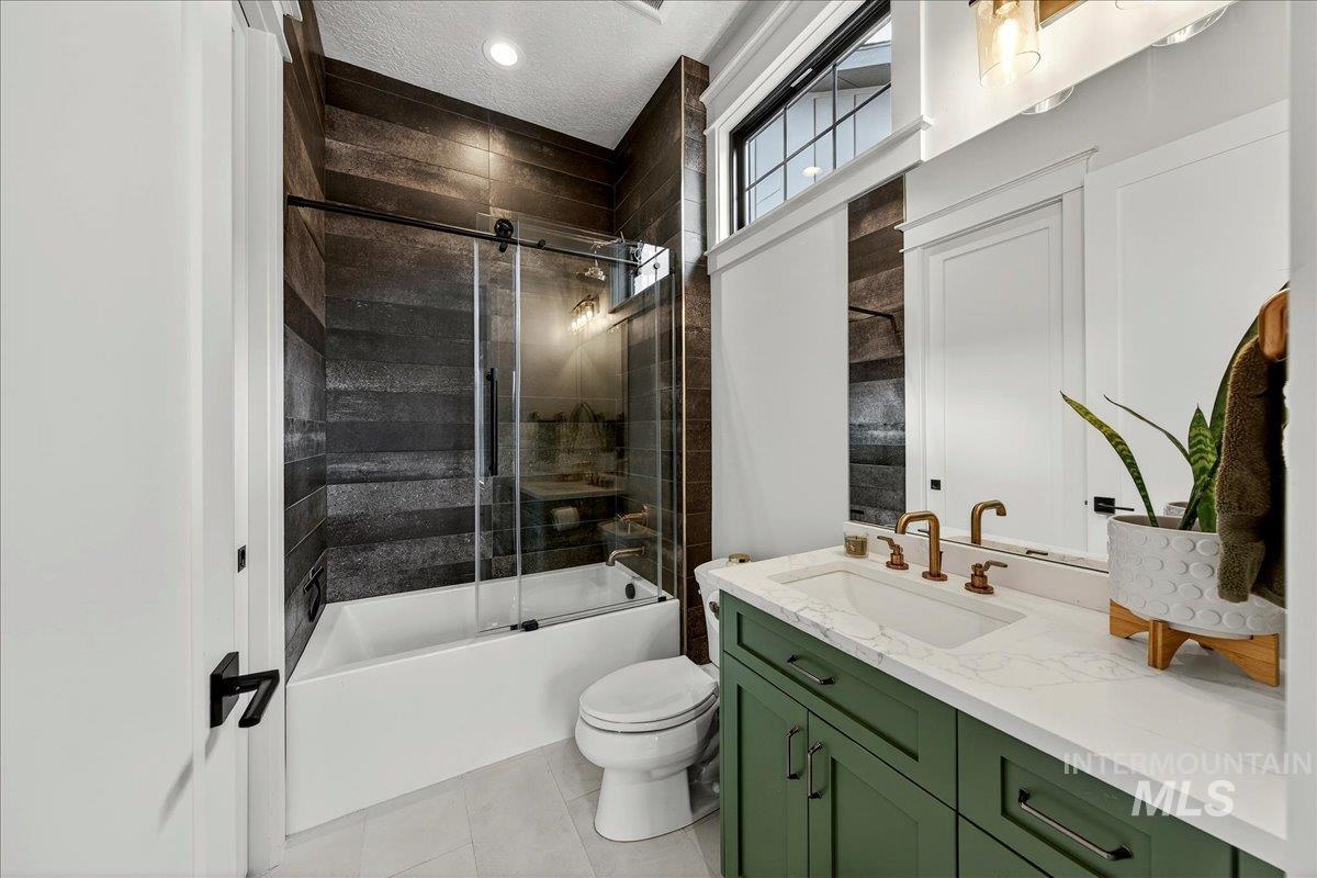 152 S Carbon Rivet Ave, Eagle, Idaho 83616-4554, 3 Bedrooms, 3 Bathrooms, Residential For Sale, Price $1,038,800,MLS 98976832