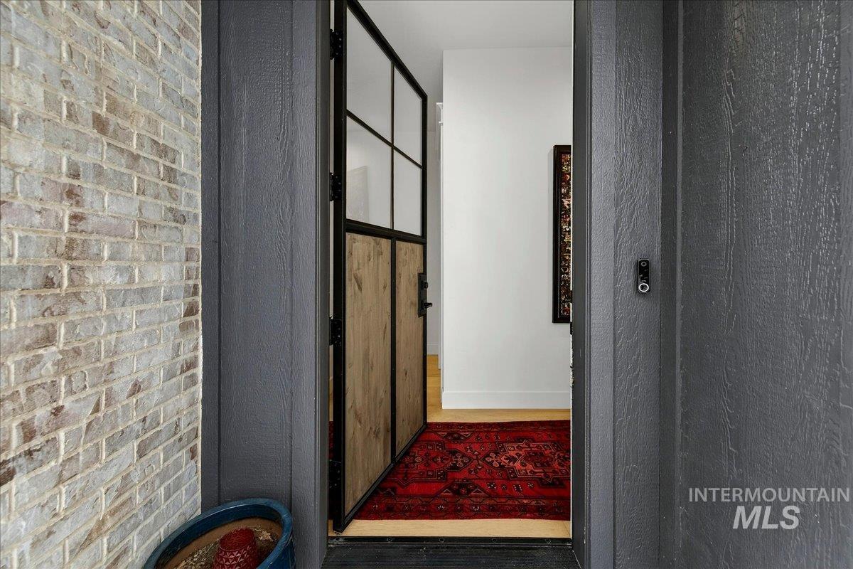 152 S Carbon Rivet Ave, Eagle, Idaho 83616-4554, 3 Bedrooms, 3 Bathrooms, Residential For Sale, Price $1,038,800,MLS 98976832