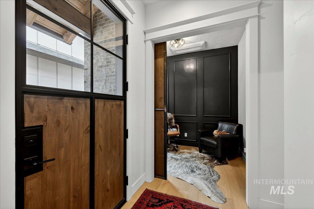 152 S Carbon Rivet Ave, Eagle, Idaho 83616-4554, 3 Bedrooms, 3 Bathrooms, Residential For Sale, Price $1,038,800,MLS 98976832