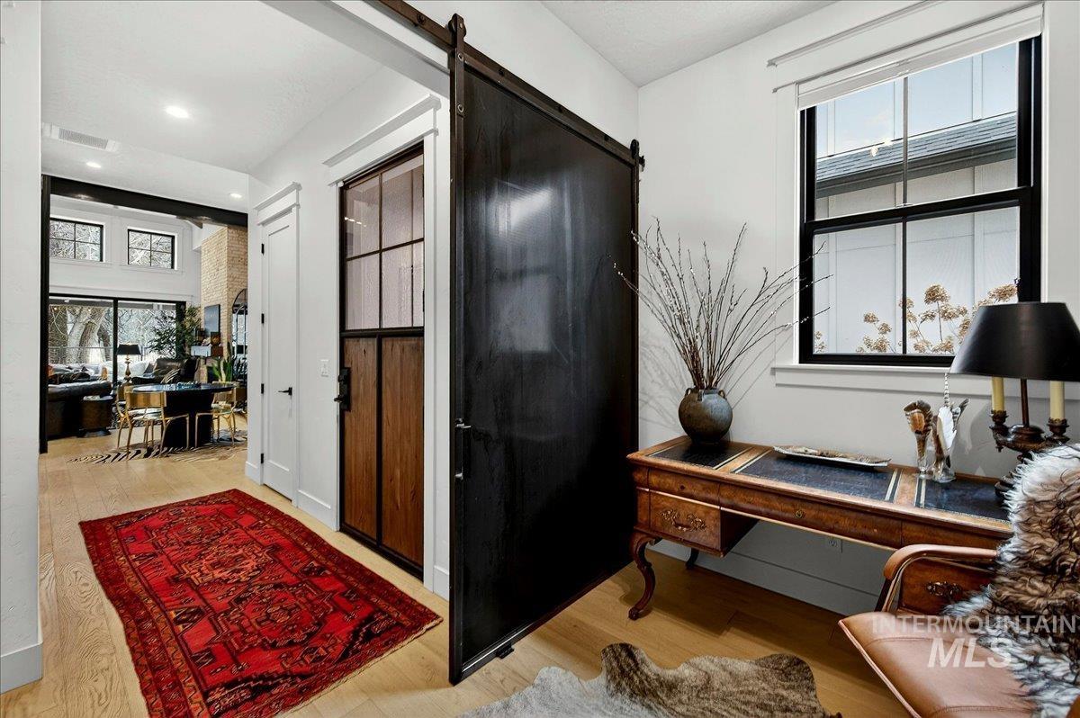 152 S Carbon Rivet Ave, Eagle, Idaho 83616-4554, 3 Bedrooms, 3 Bathrooms, Residential For Sale, Price $1,038,800,MLS 98976832